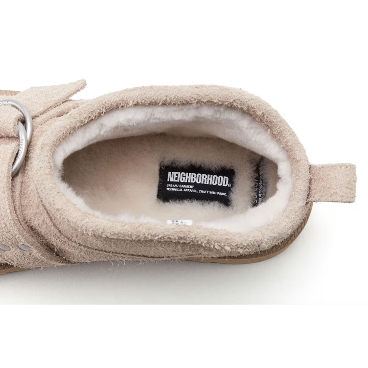 Suicoke x Neighborhood New Wave Boot Beige 착용 스타일 - 2