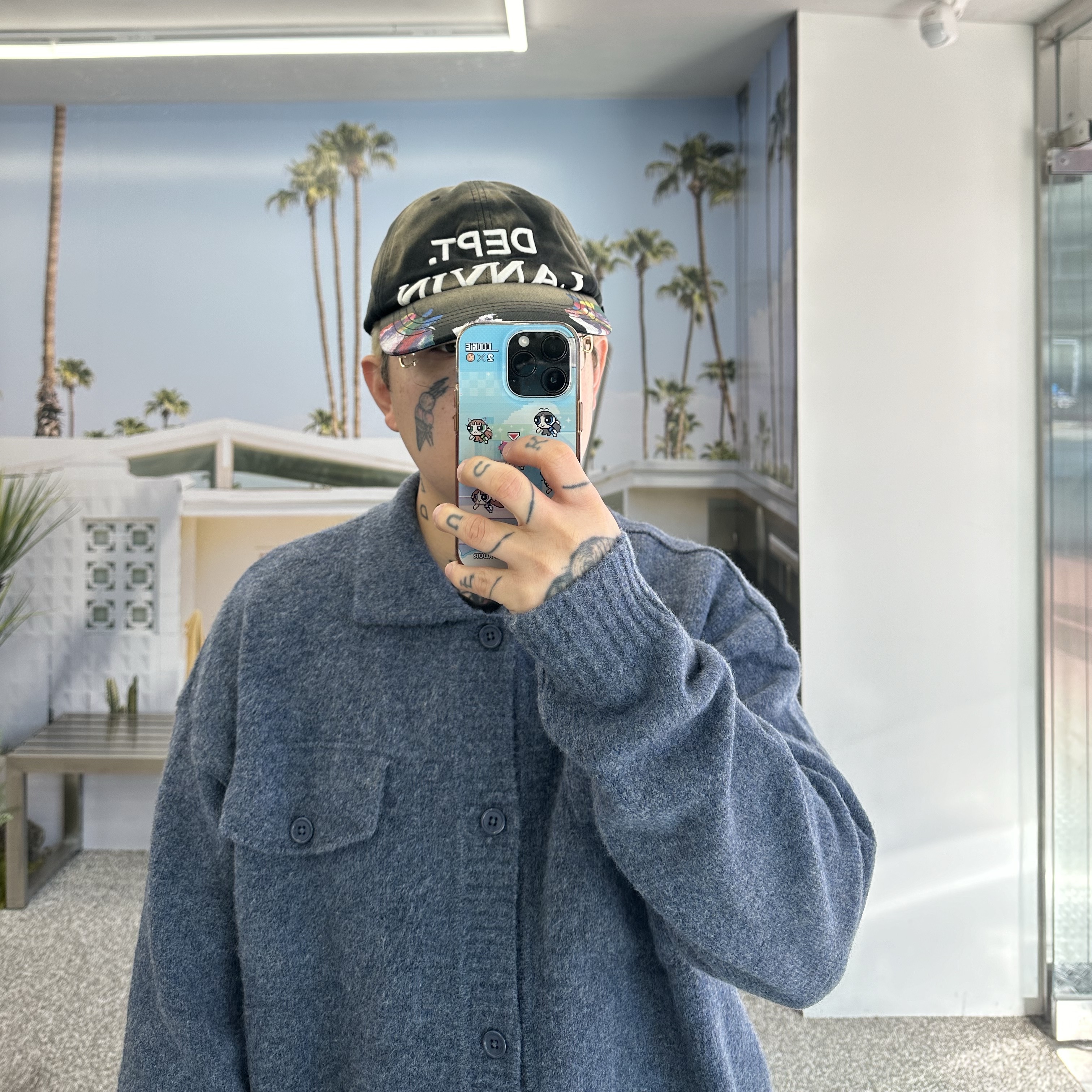 The North Face x Undercover Soukuu Cloud Down Nupste TNF Black Aviator Navy, Gallery Dept. x Lanvin Painted Cap Black 착용 스타일 - 3