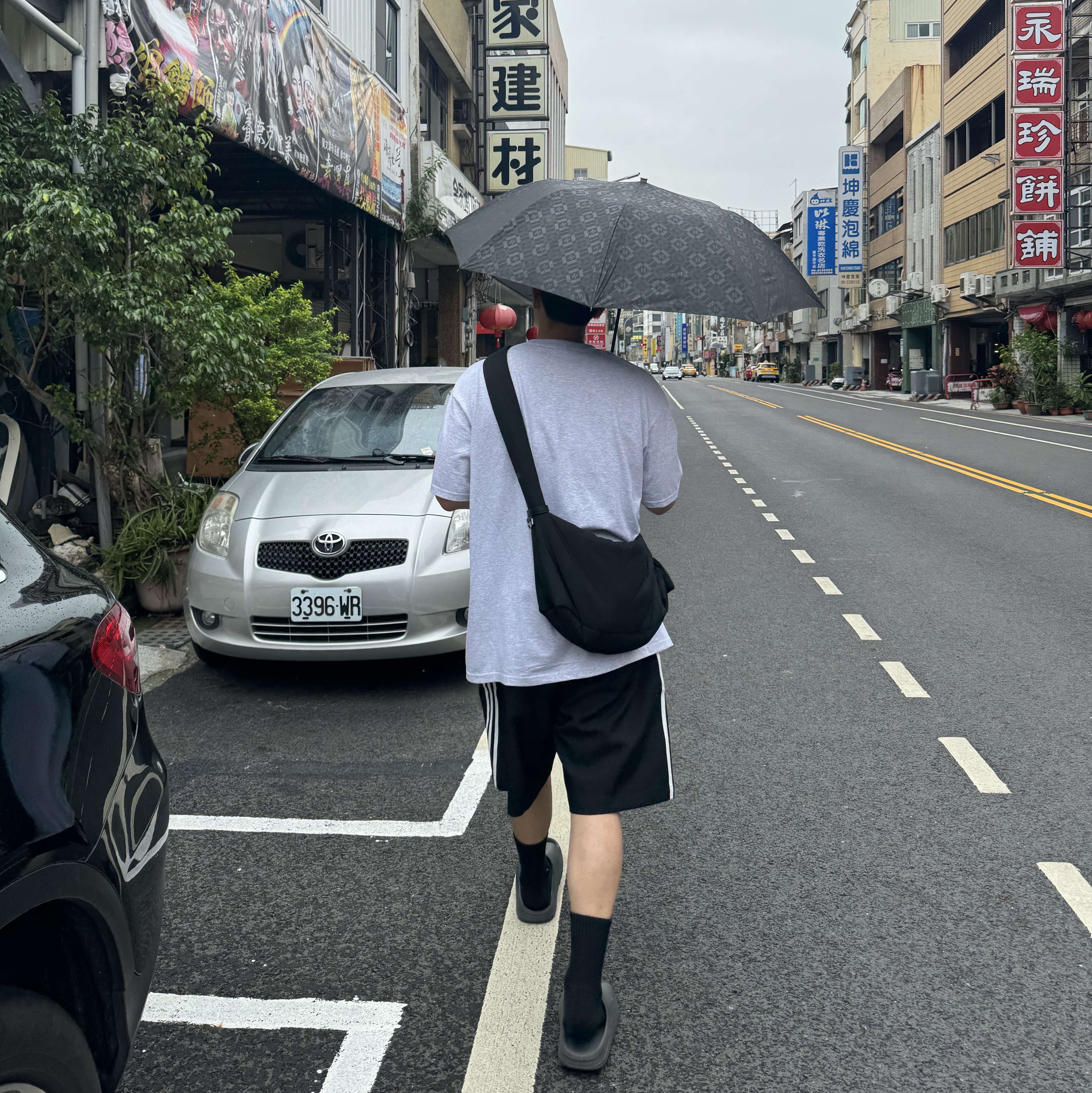 Y-3 x Real Madrid 3S Sport Uni Shorts Black, Supreme Blood T-Shirt Ash Grey - 24FW 착용 스타일