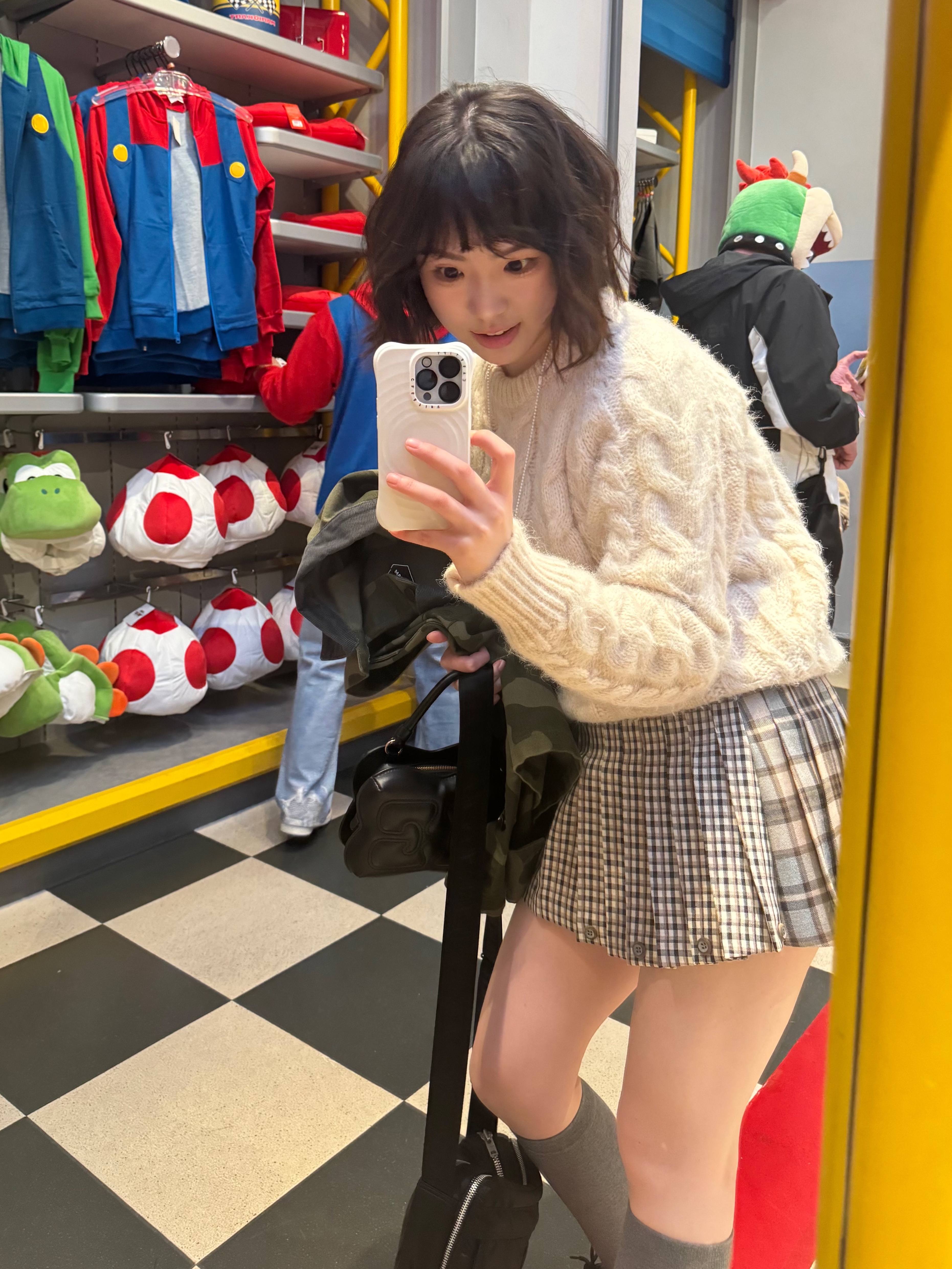 (W) Glowny Russell Plaid Mini Skirt Brown, Dr. Martens 1461 Bex Black 착용 스타일 - 5