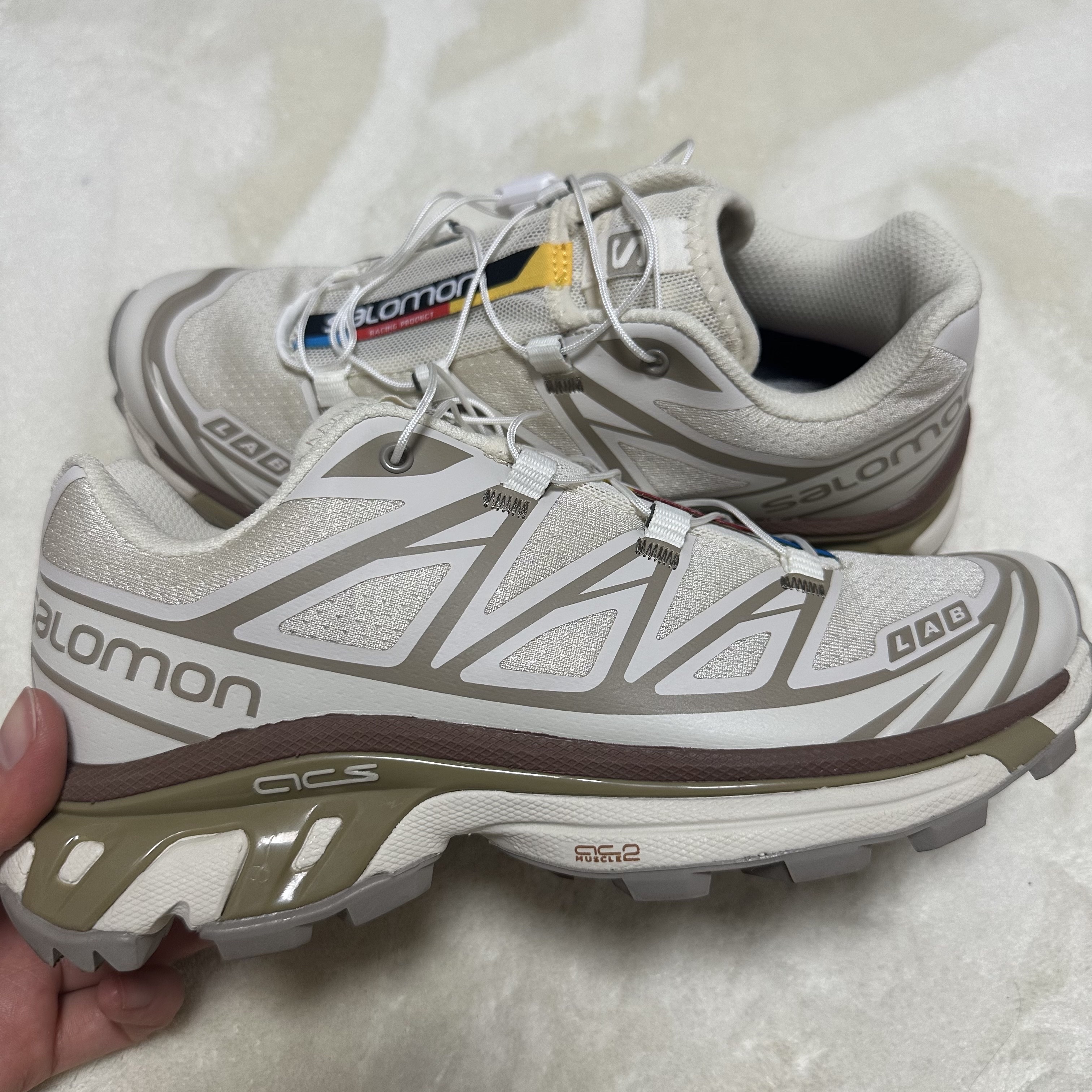 Salomon XT-6 Turtledove 착용 스타일 - 1