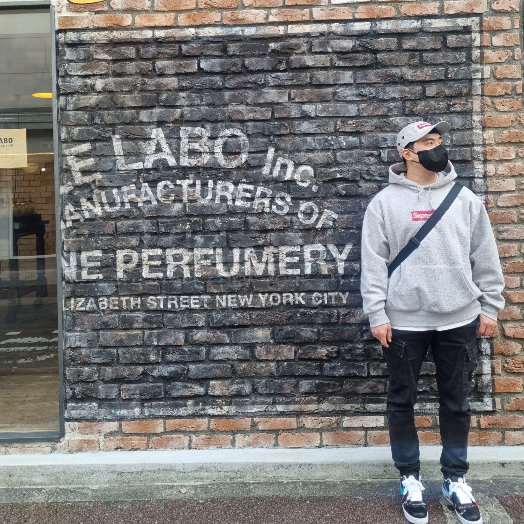 Supreme Inside Out Box Logo Hooded Sweatshirt Heather Grey - 23SS, Nike x Peaceminusone Air Force 1 Low Para-Noise 3.0 Black and Multicolor 착용 스타일