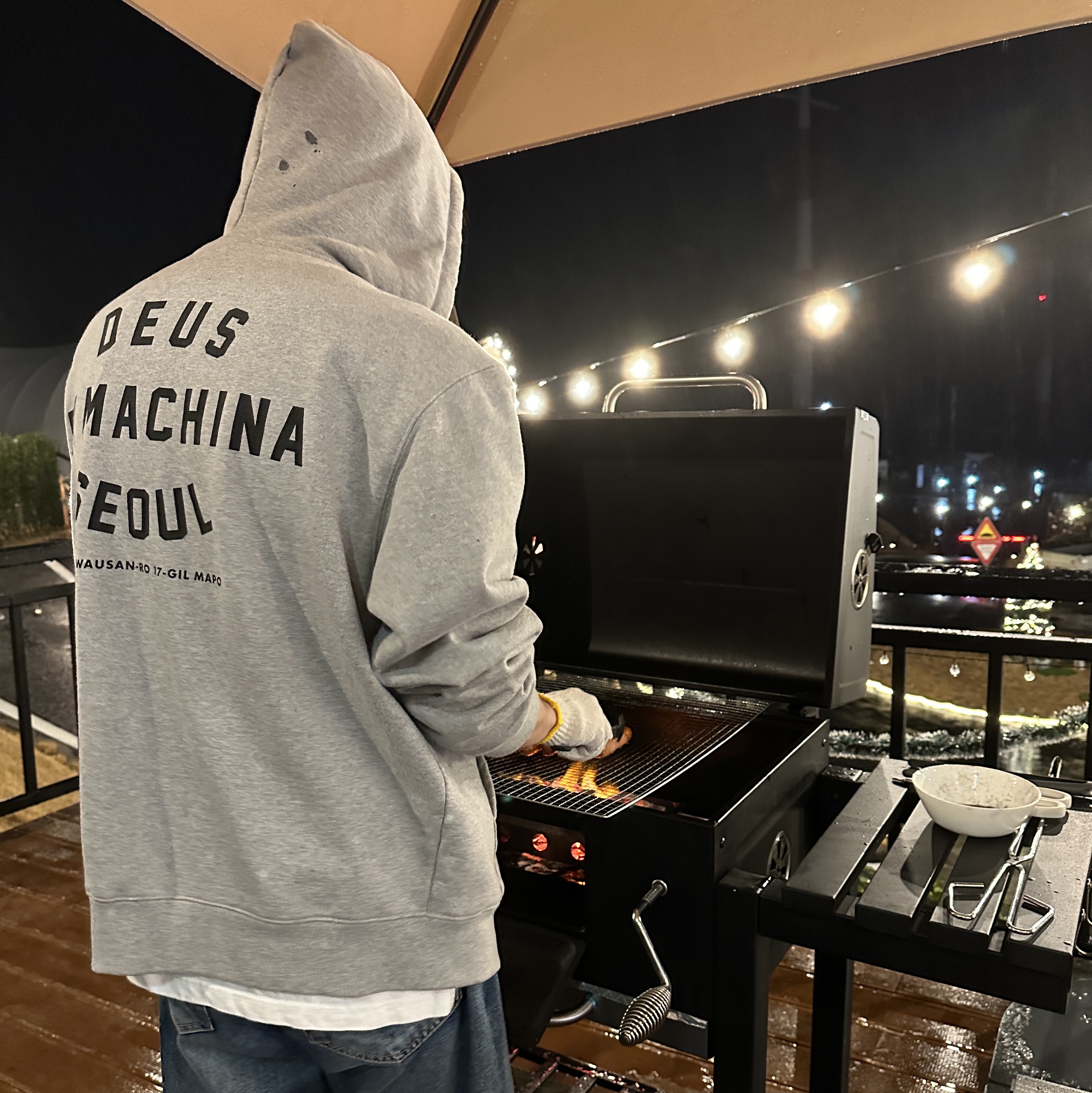 Deus Ex Machina Seoul College Hooded Jacket Grey Heather 착용 스타일