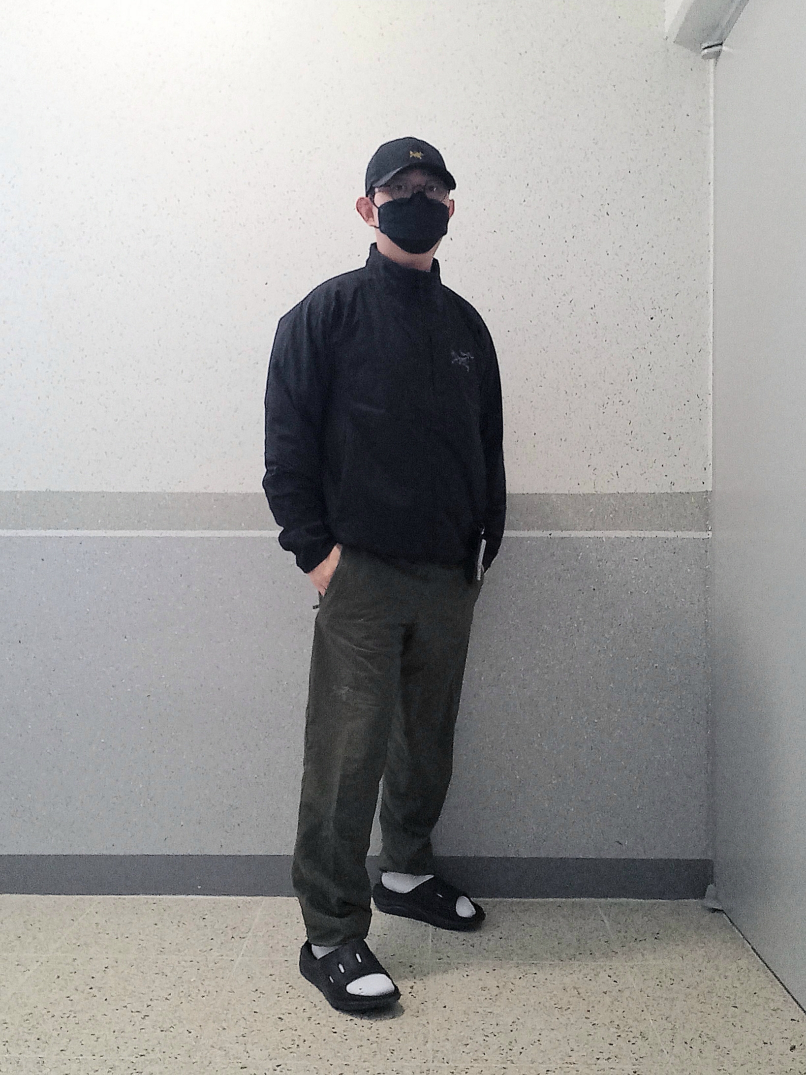 Arc'teryx Allium Insulated Jacket Black, Arc'teryx Small Bird Cap Black 착용 스타일 - 7