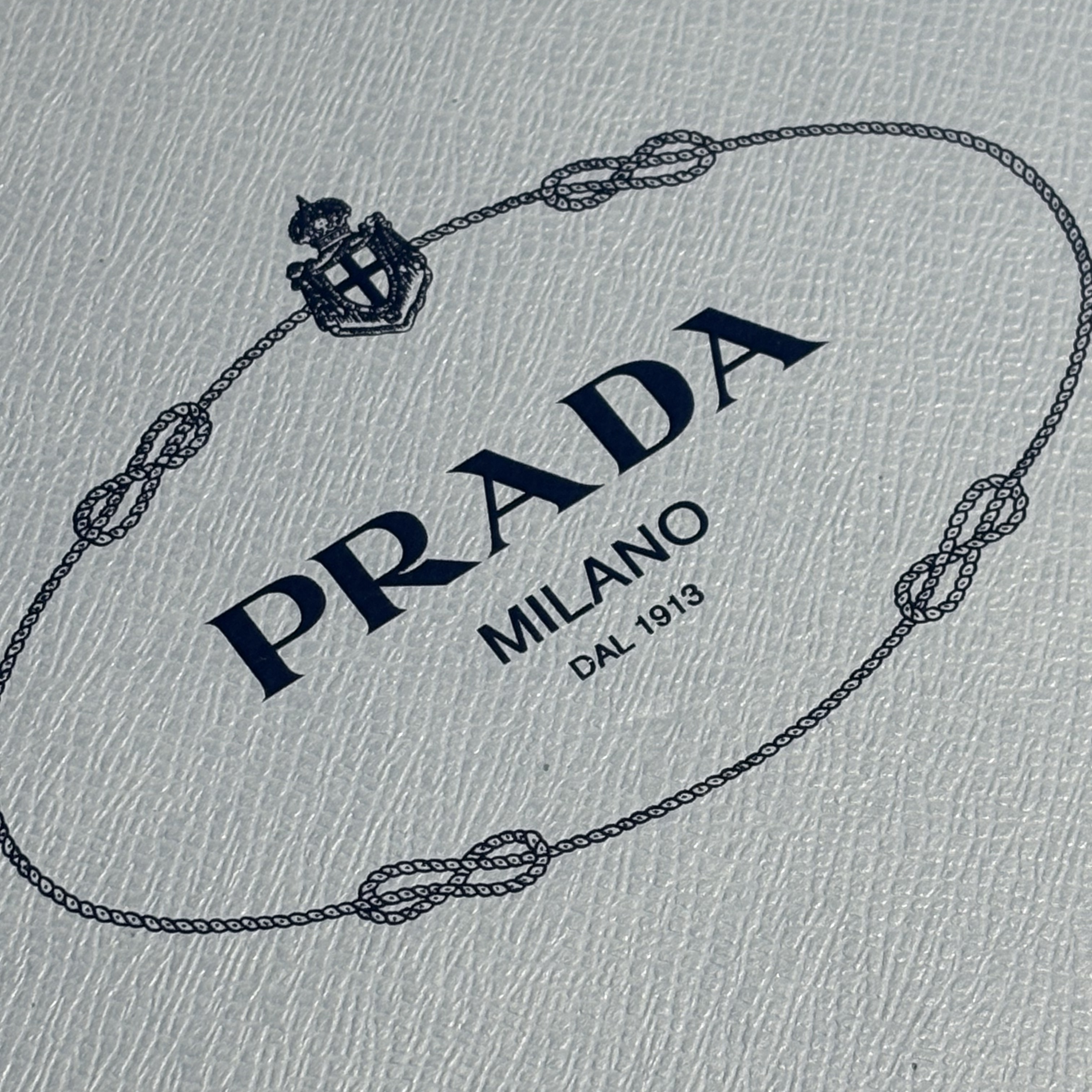(W) Prada Patent Leather Loafers Black 착용 스타일 - 3