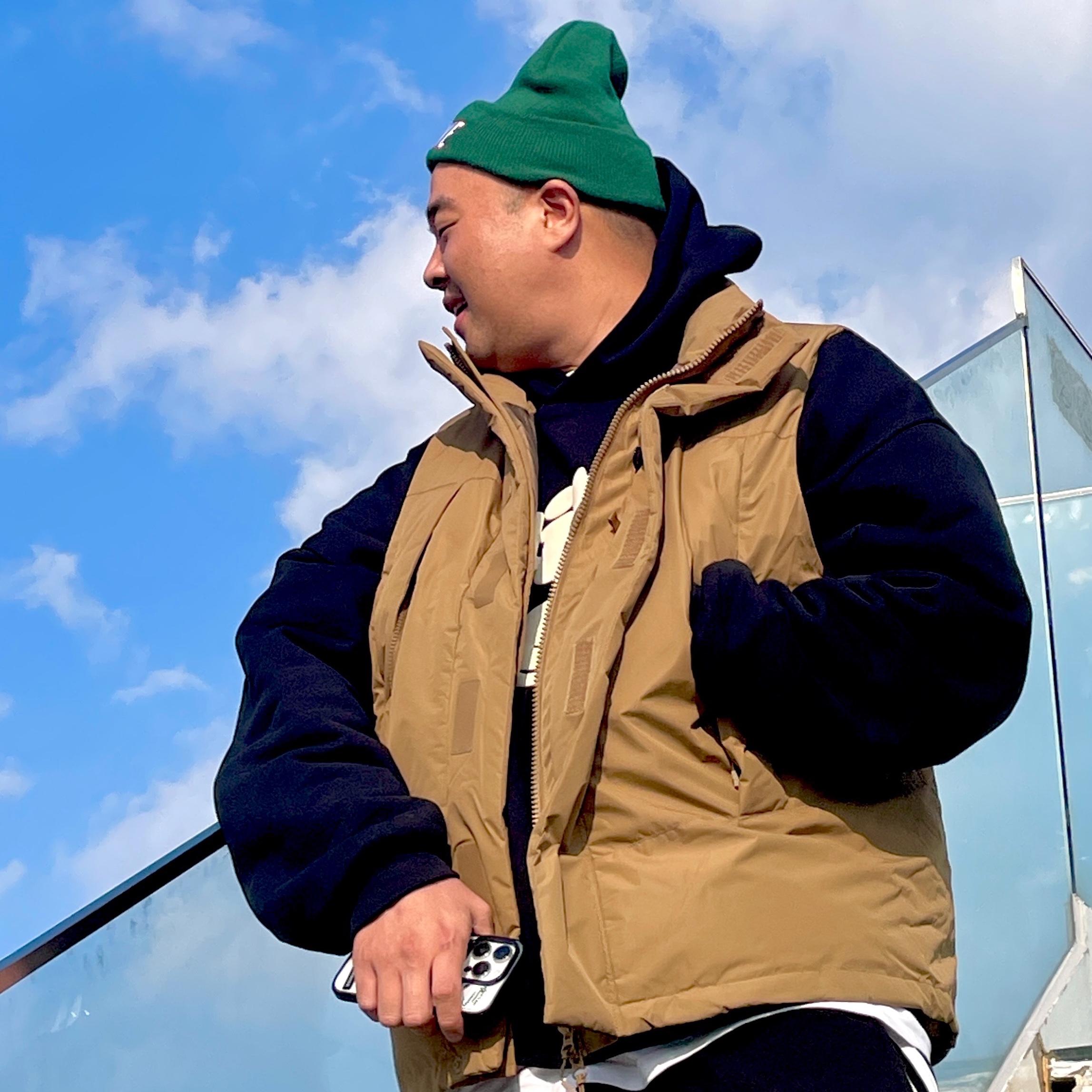 Supreme Slant Beanie Green - 23FW, Fear of God x Saint Mxxxxxx Saint of God Hoodie Black 착용 스타일 - 2