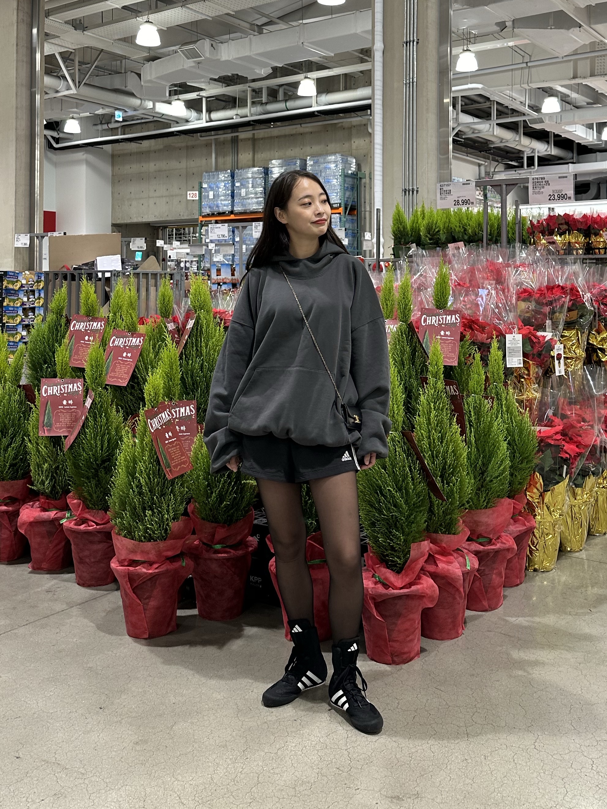Yeezy Gap Engineered By Balenciaga Dove Hoodie Black, (W) Adidas 3-Stripes Woven Shorts Black - KR Sizing 착용 스타일 - 5