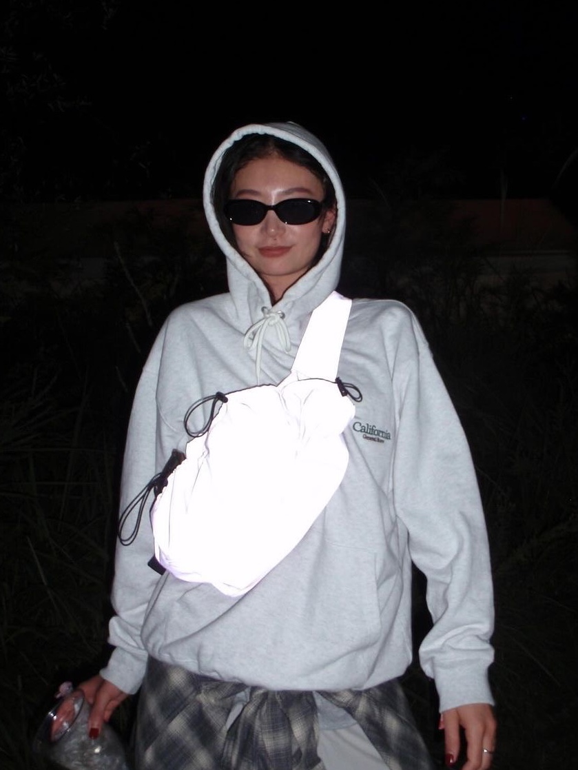 [KREAM 단독] California General Store Organic Sweatshirt Hoodie Light Gray - 24FW 착용 스타일