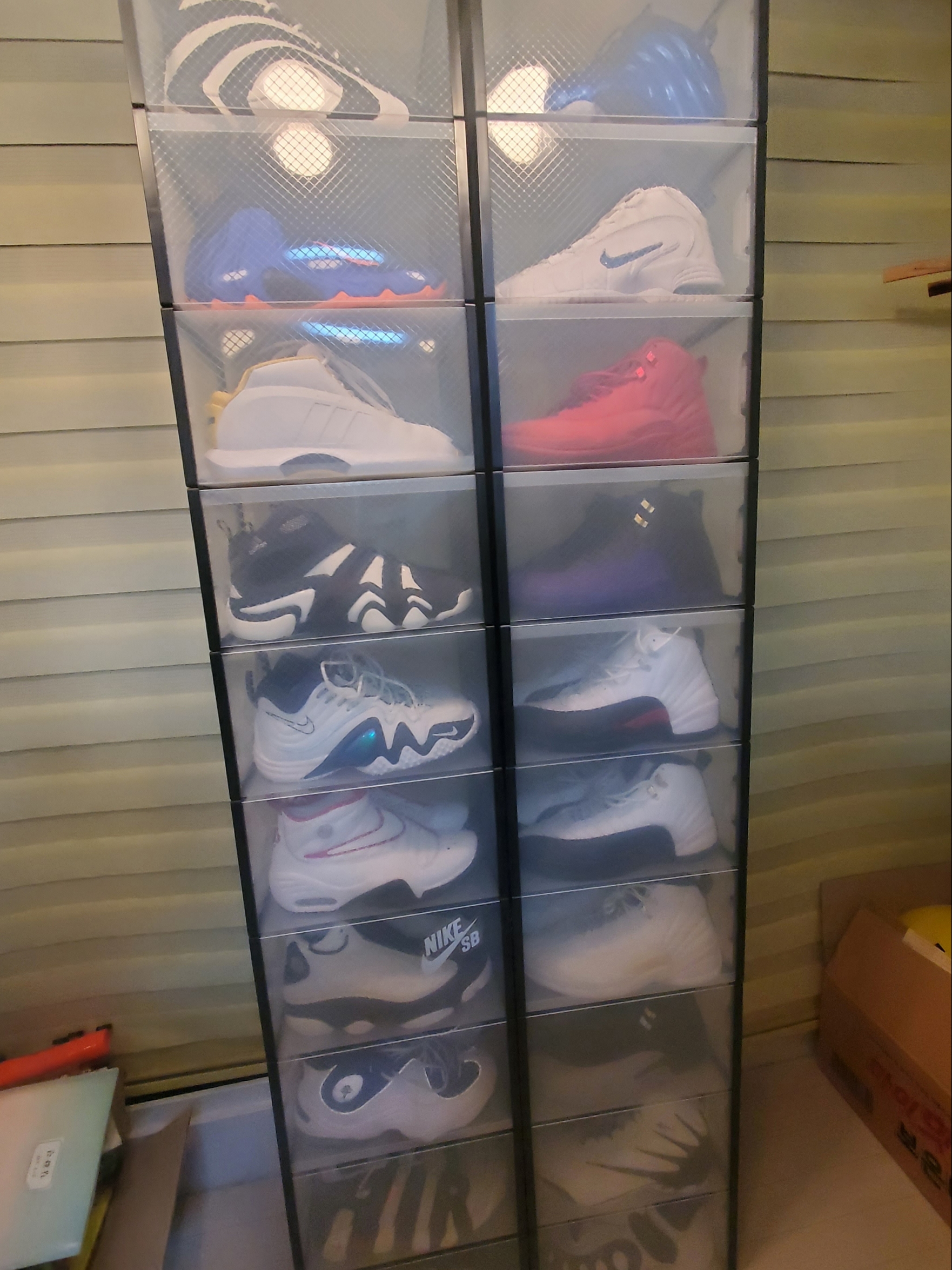 Reebok Shaqnosis Black White 2020, Nike Air Flightposite Black Racer Blue 착용 스타일