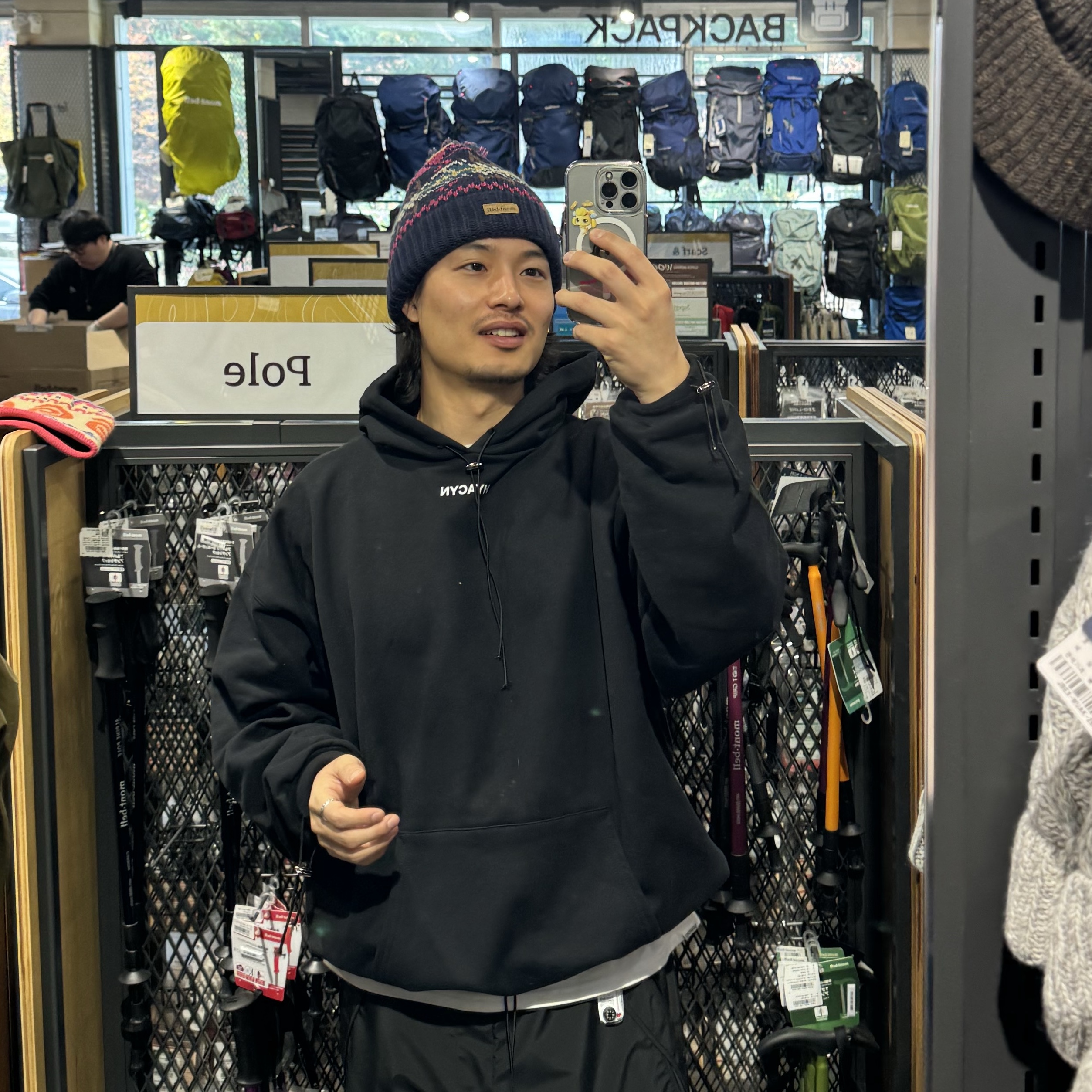 [KREAM 단독] Hyacyn Hoodie Strings Black 착용 스타일 - 1