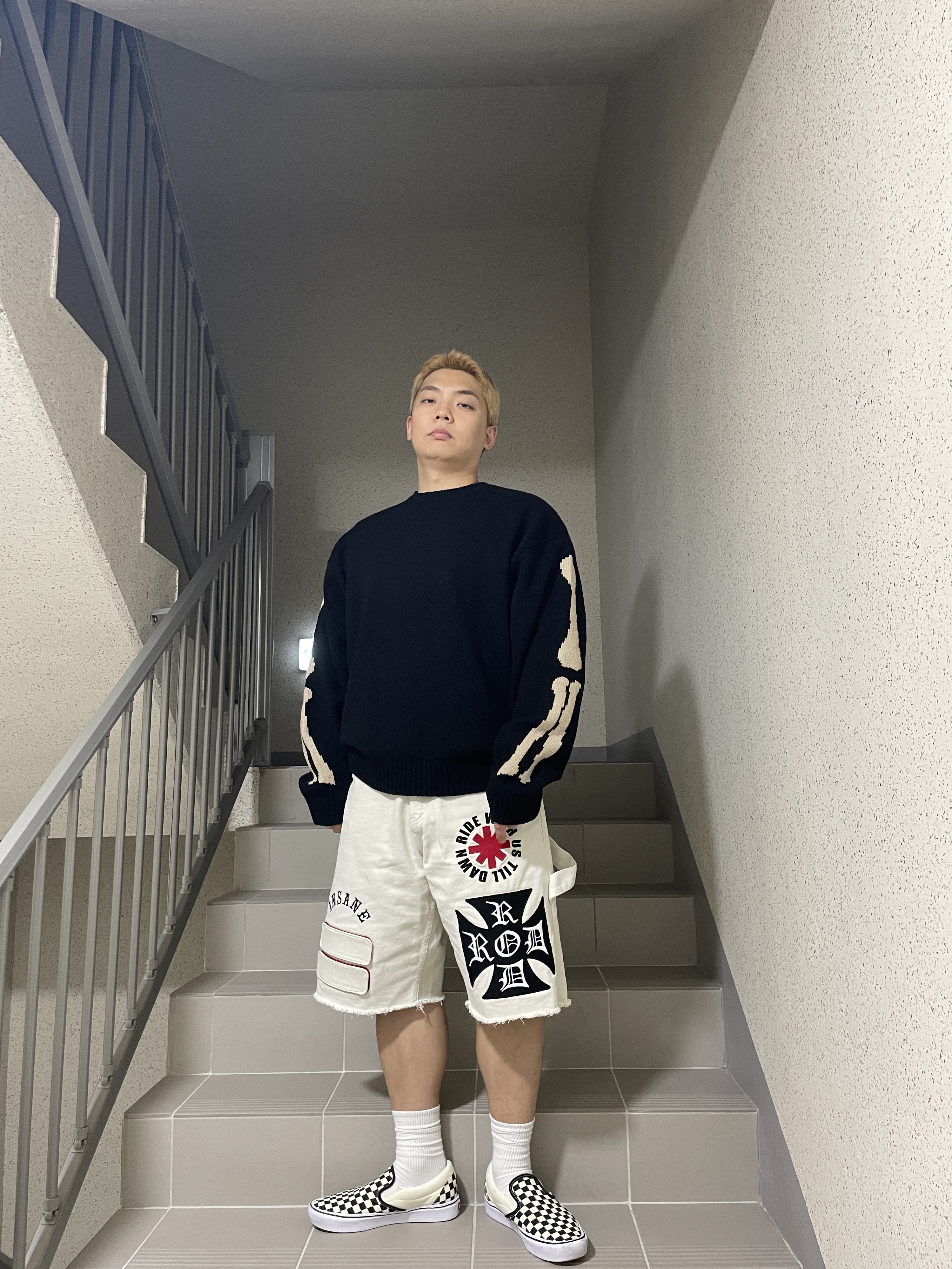 Vans Slip-On ComfyCush Checkerboard 착용 스타일 - 4