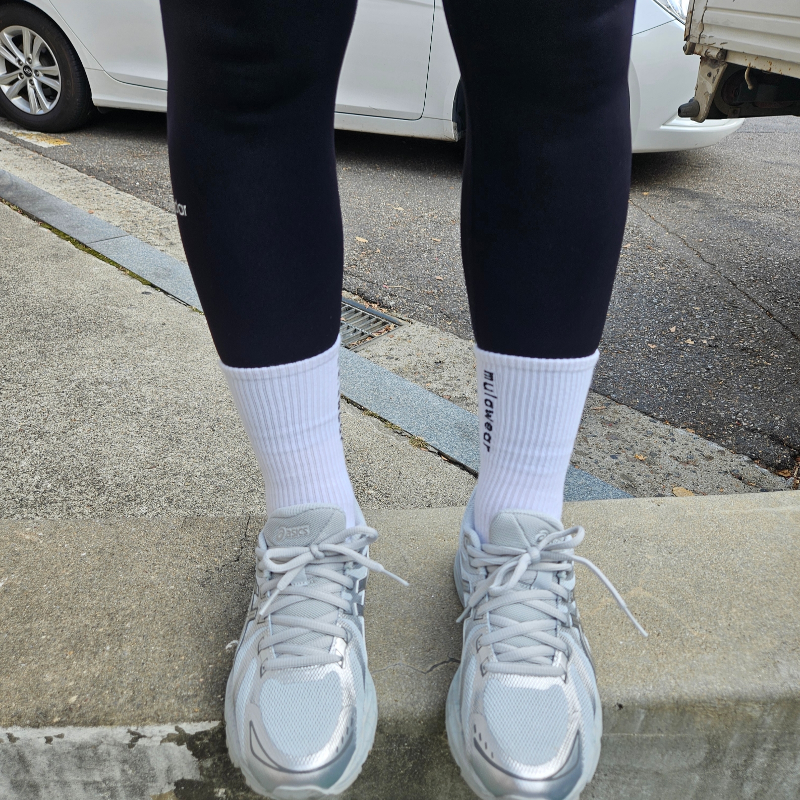 (W) Asics Gel-Flux 4 CN Gray Silver 착용 스타일