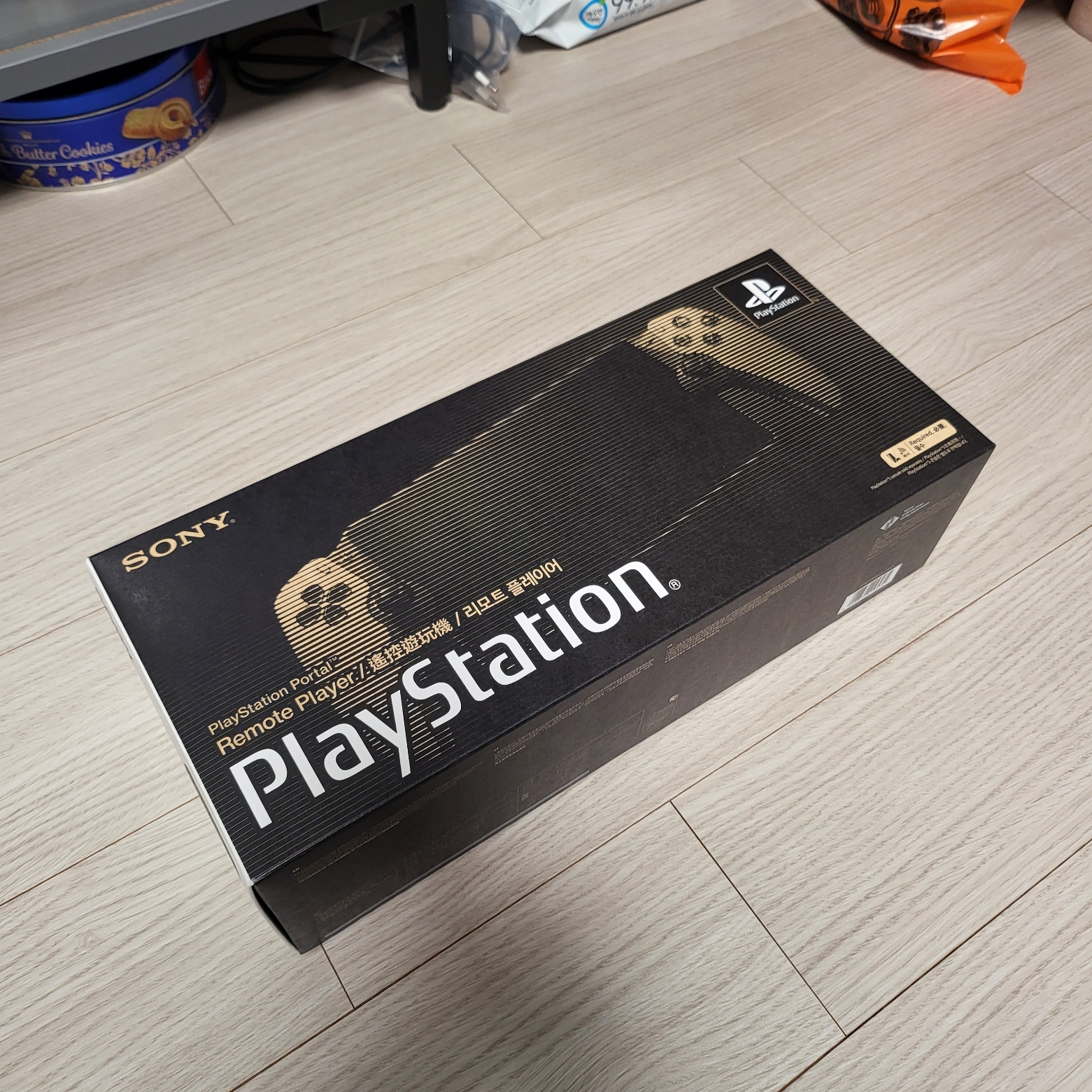 Playstation Portal Remote Player 30th Anniversary Limited Edition (SIEK 220V) 착용 스타일