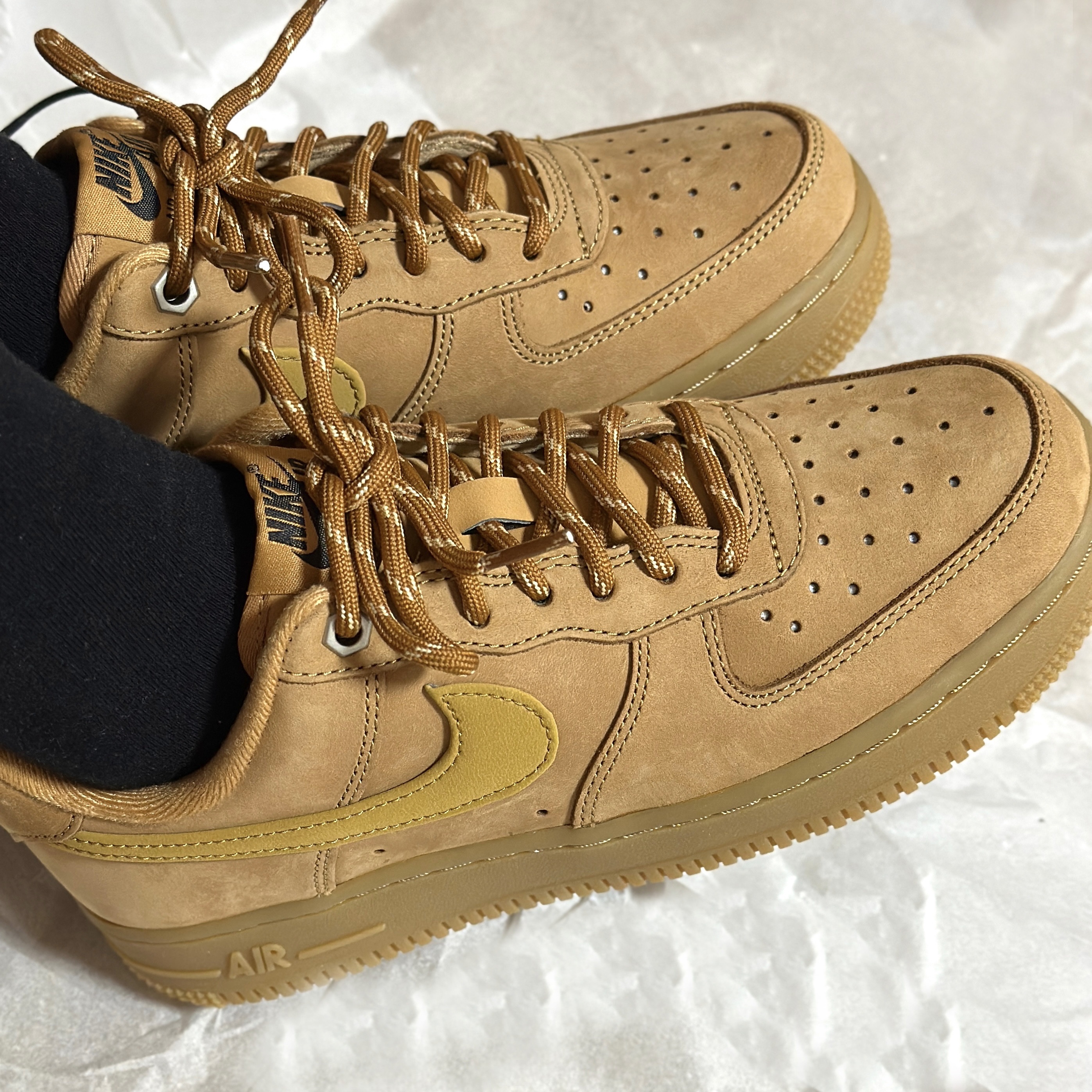 (W) Nike Air Force 1 '07 WB Flax Wheat 착용 스타일 - 3