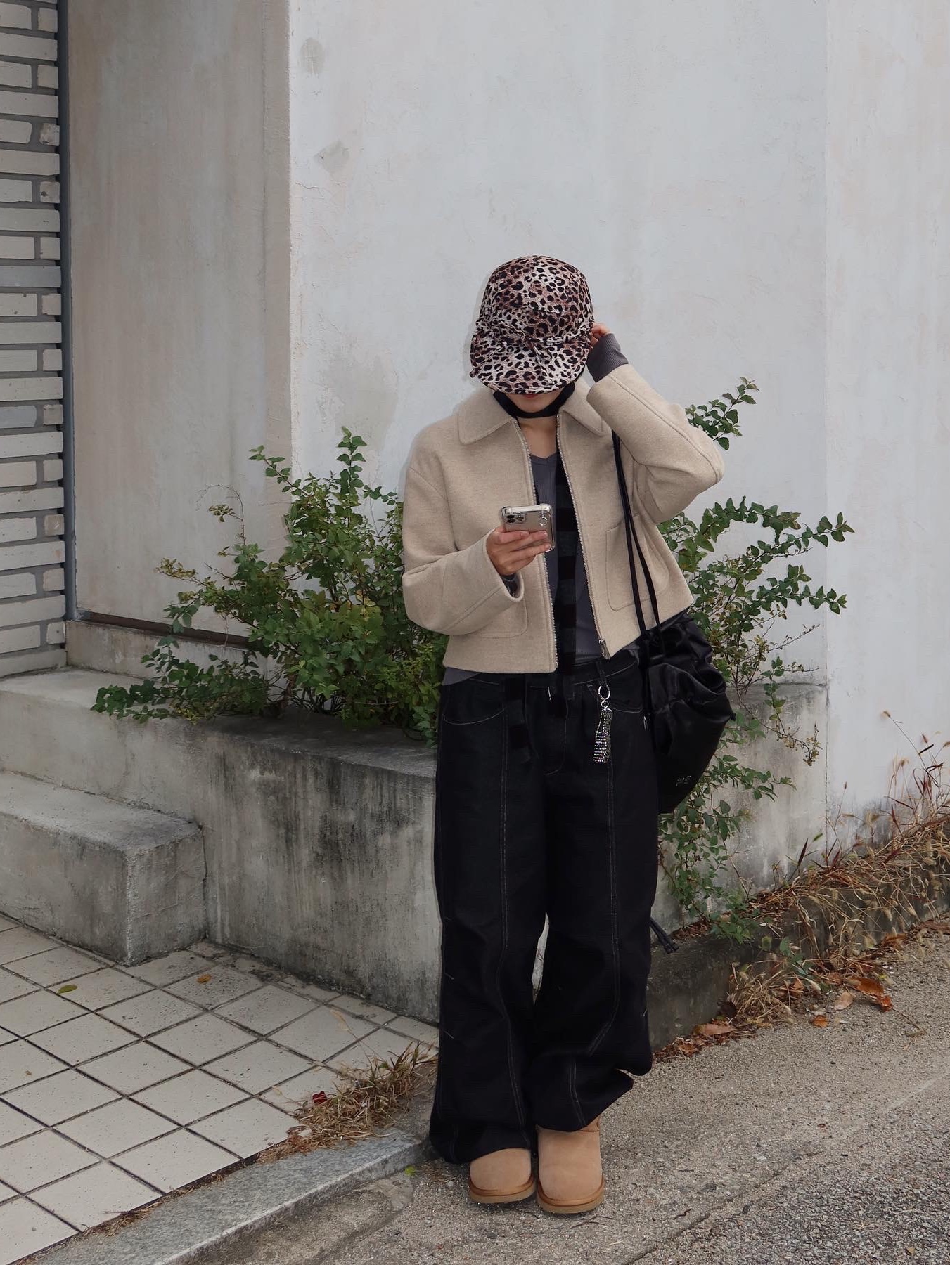 YOUCHE QS Duck Cap Leopard 착용 스타일