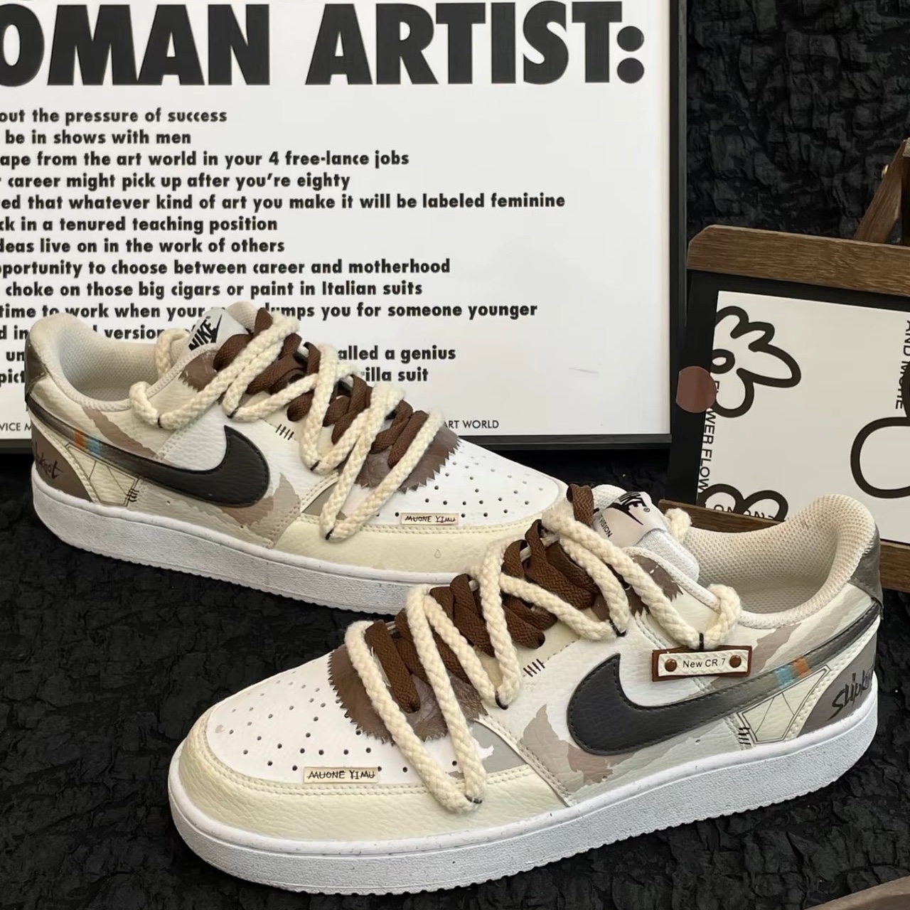 Nike Court Vision Low Next Nature White Black 착용 스타일 - 2