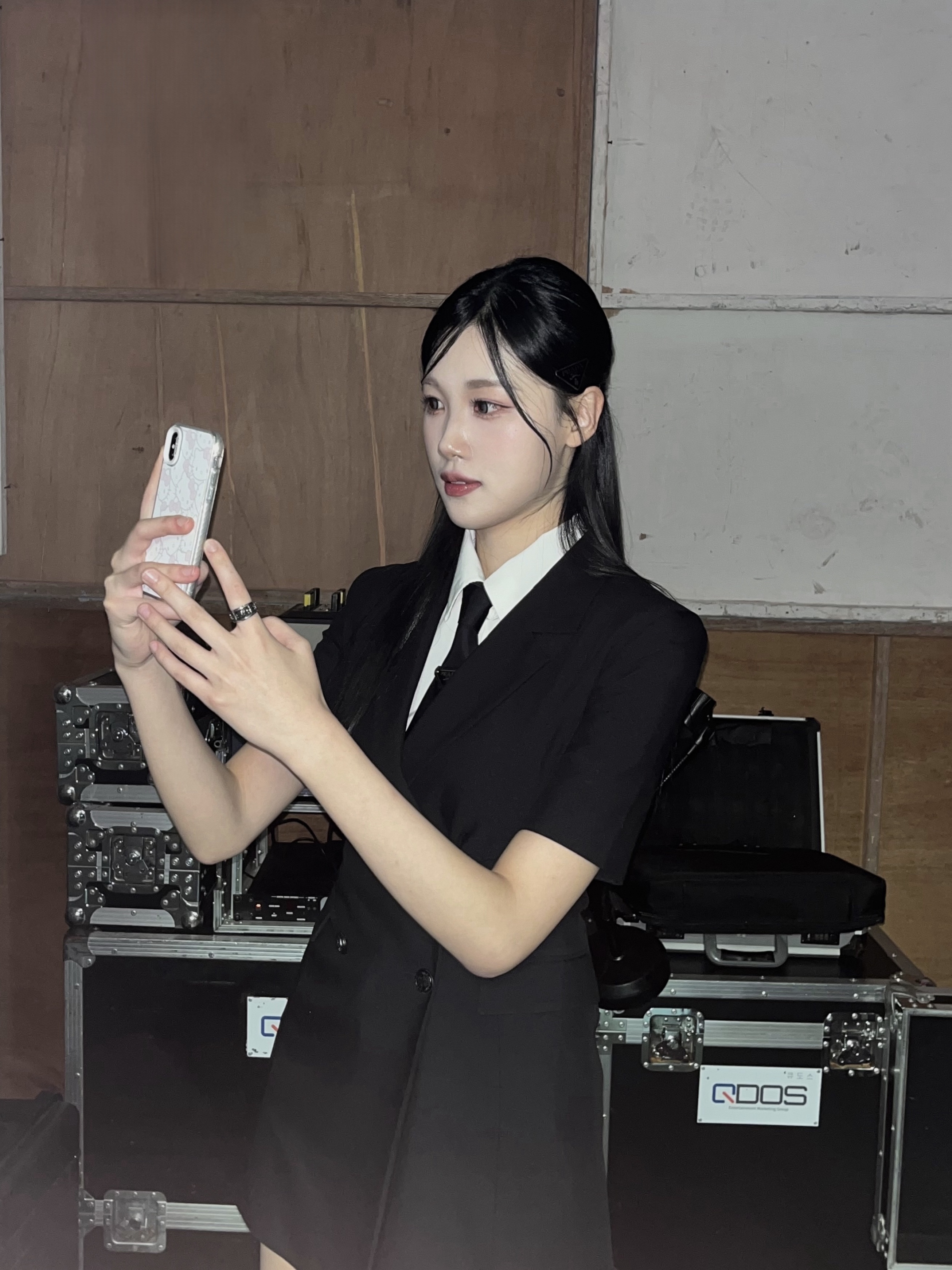 Prada Re-Nylon Gabardine Tie Black 착용 스타일 - 2