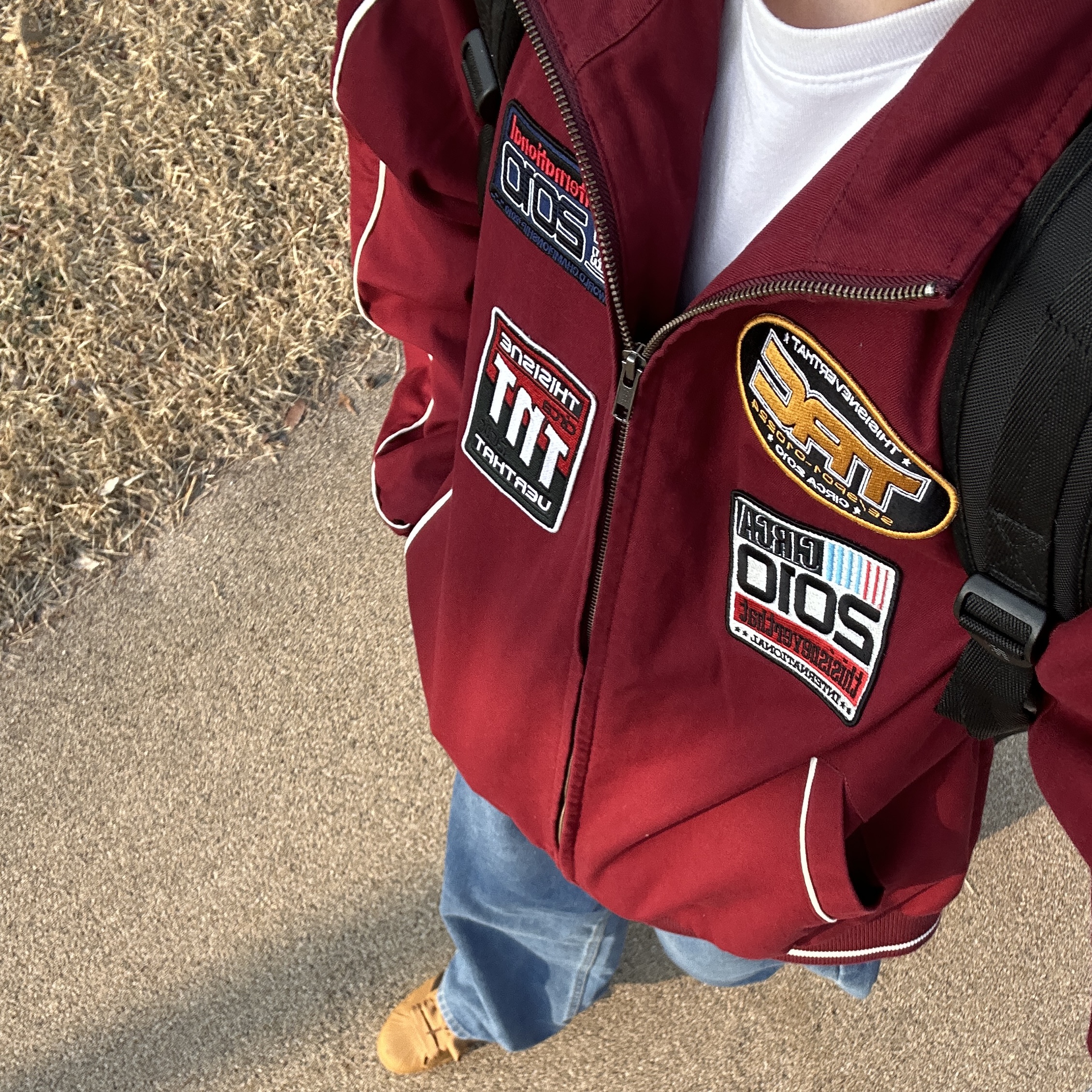 Adidas Superstar Mesa Dark Brown, Thisisneverthat TRC Racing Jacket Red 착용 스타일