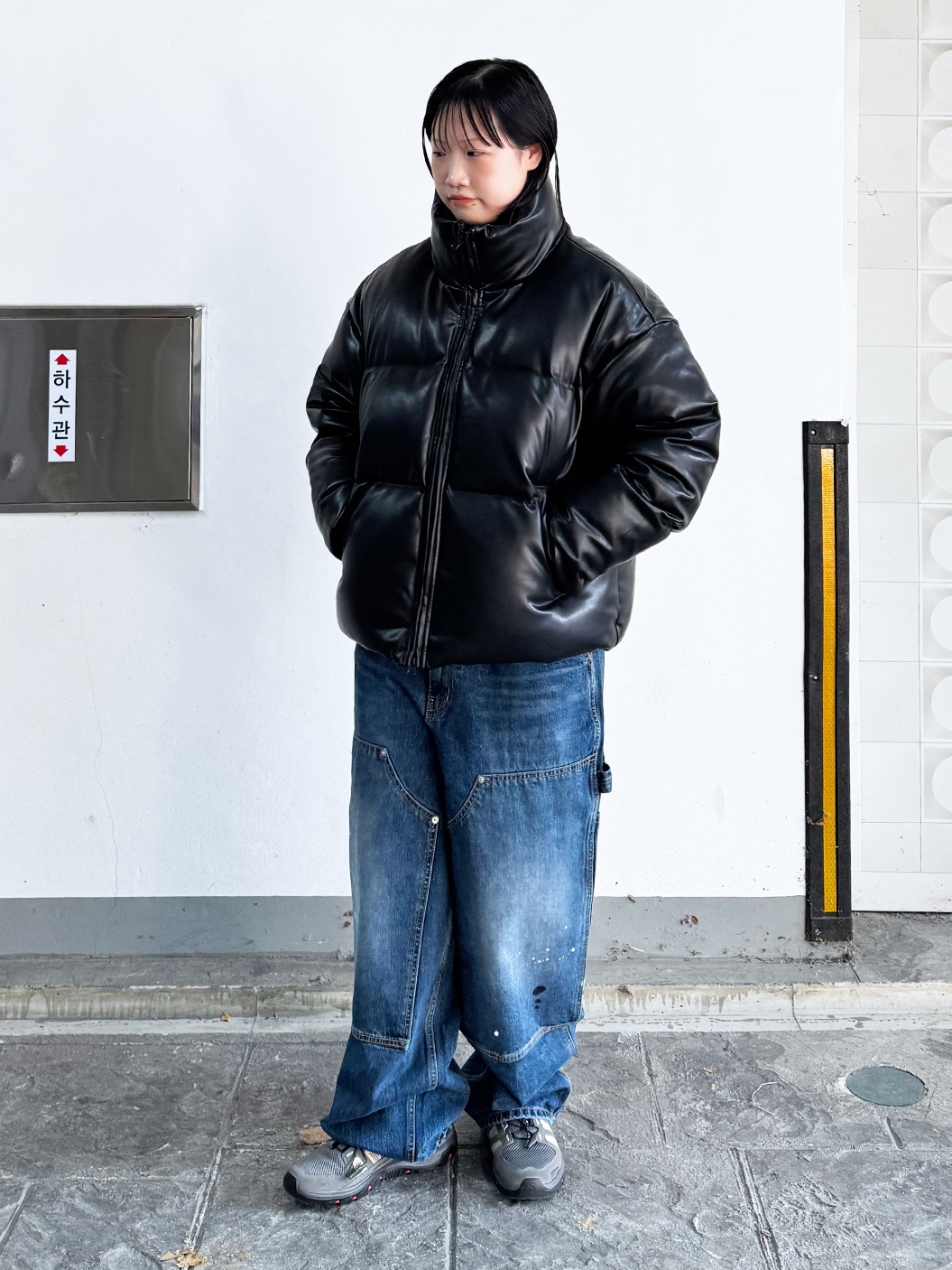QT8 GARMENTS Painted Double Knee Washed Pants Blue, Salomon Techamphibian 5 Black 착용 스타일 - 2