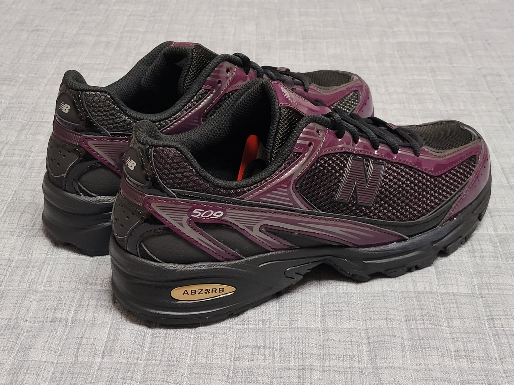 New Balance 509 Purple 착용 스타일 - 3