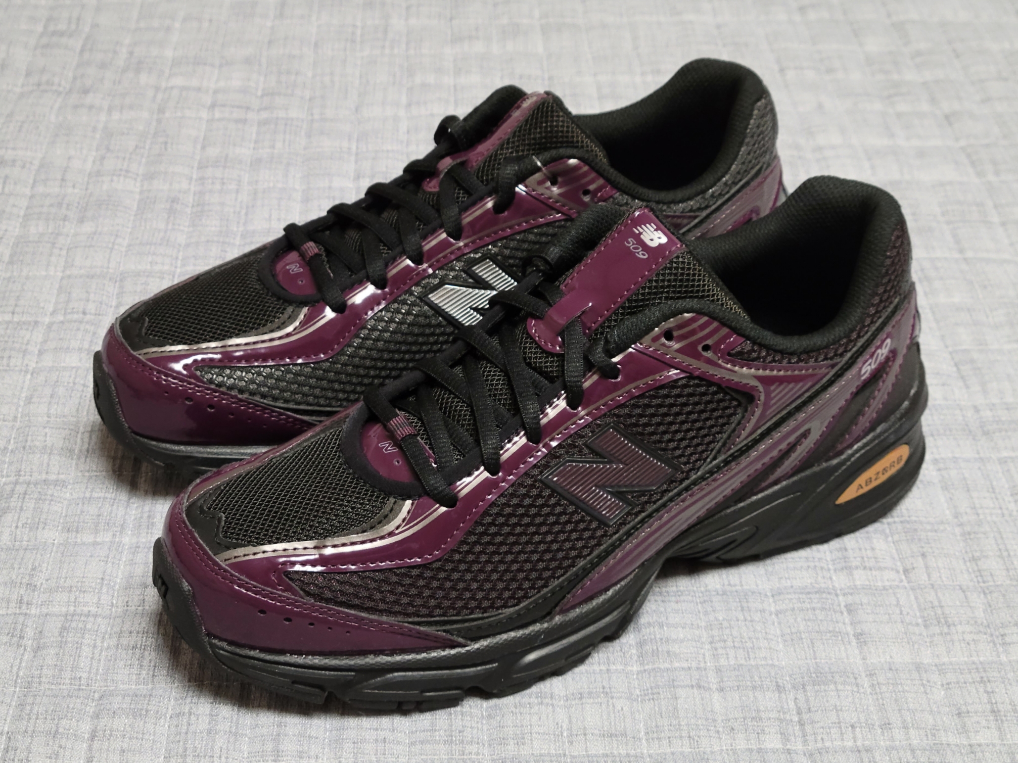 New Balance 509 Purple 착용 스타일 - 2