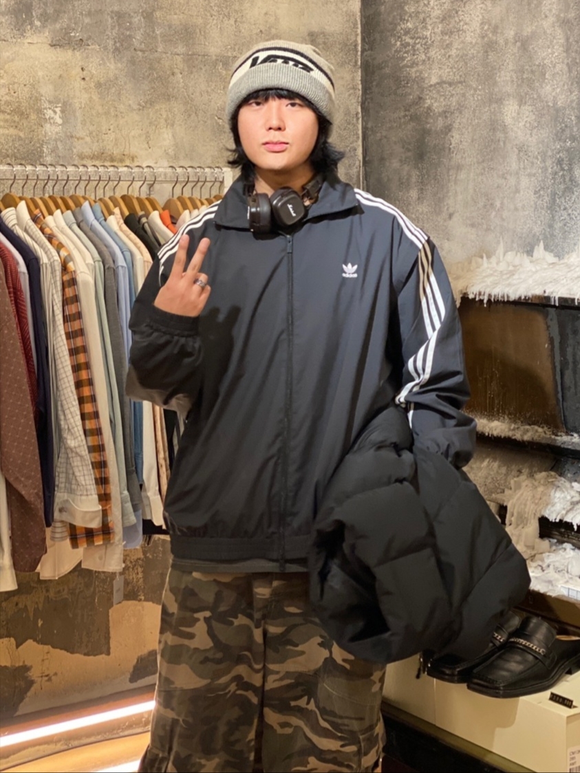 (W) Adidas Adilenium Season 2 Oversized Zip Track Top Gender Neutral Black - KR Sizing, Undermycar Mu.51 Anti Fxxking Logo Play Big Cargo Camo Pants Camo Khaki 착용 스타일