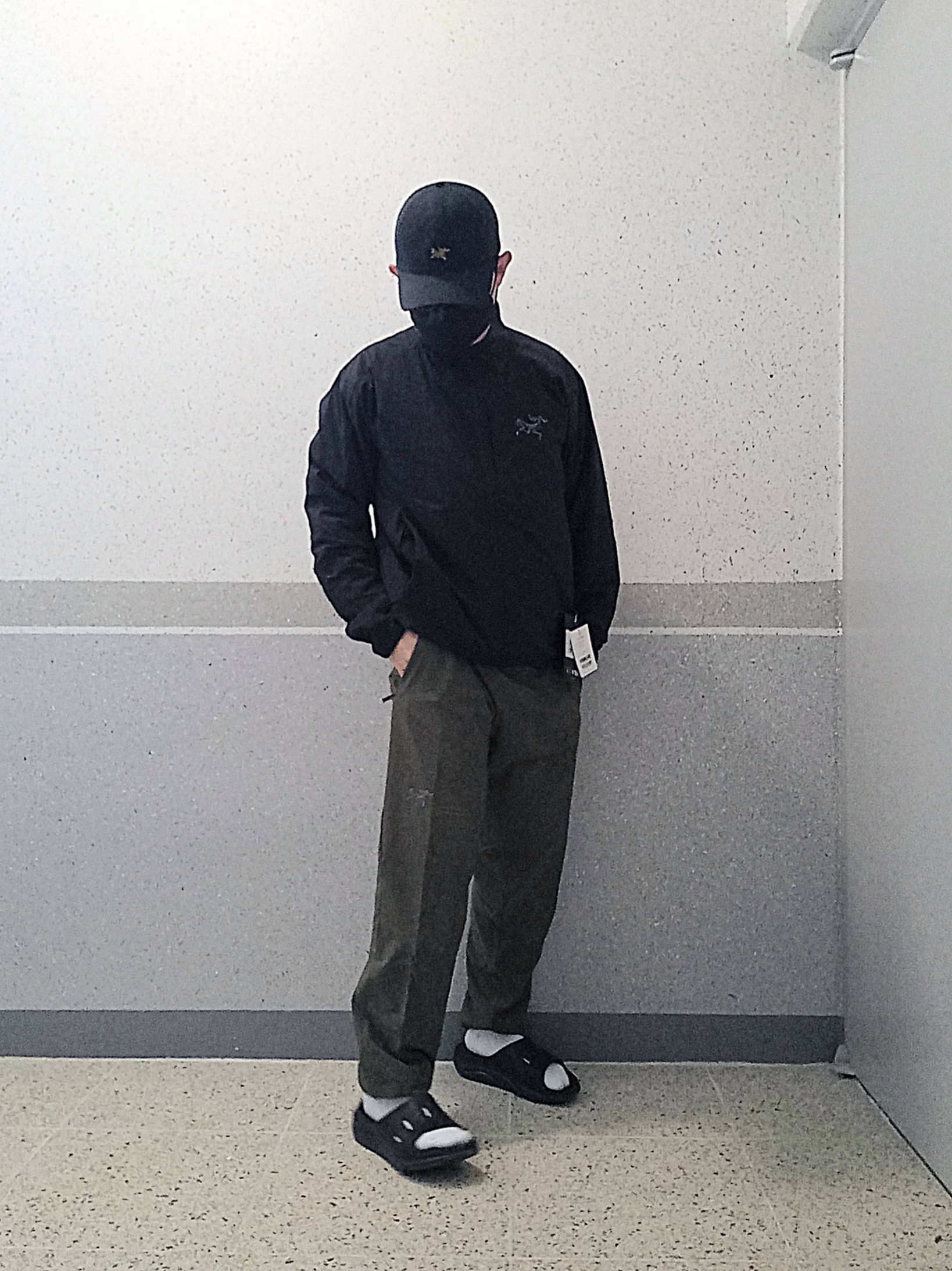 Arc'teryx Allium Insulated Jacket Black, Arc'teryx Small Bird Cap Black 착용 스타일 - 4