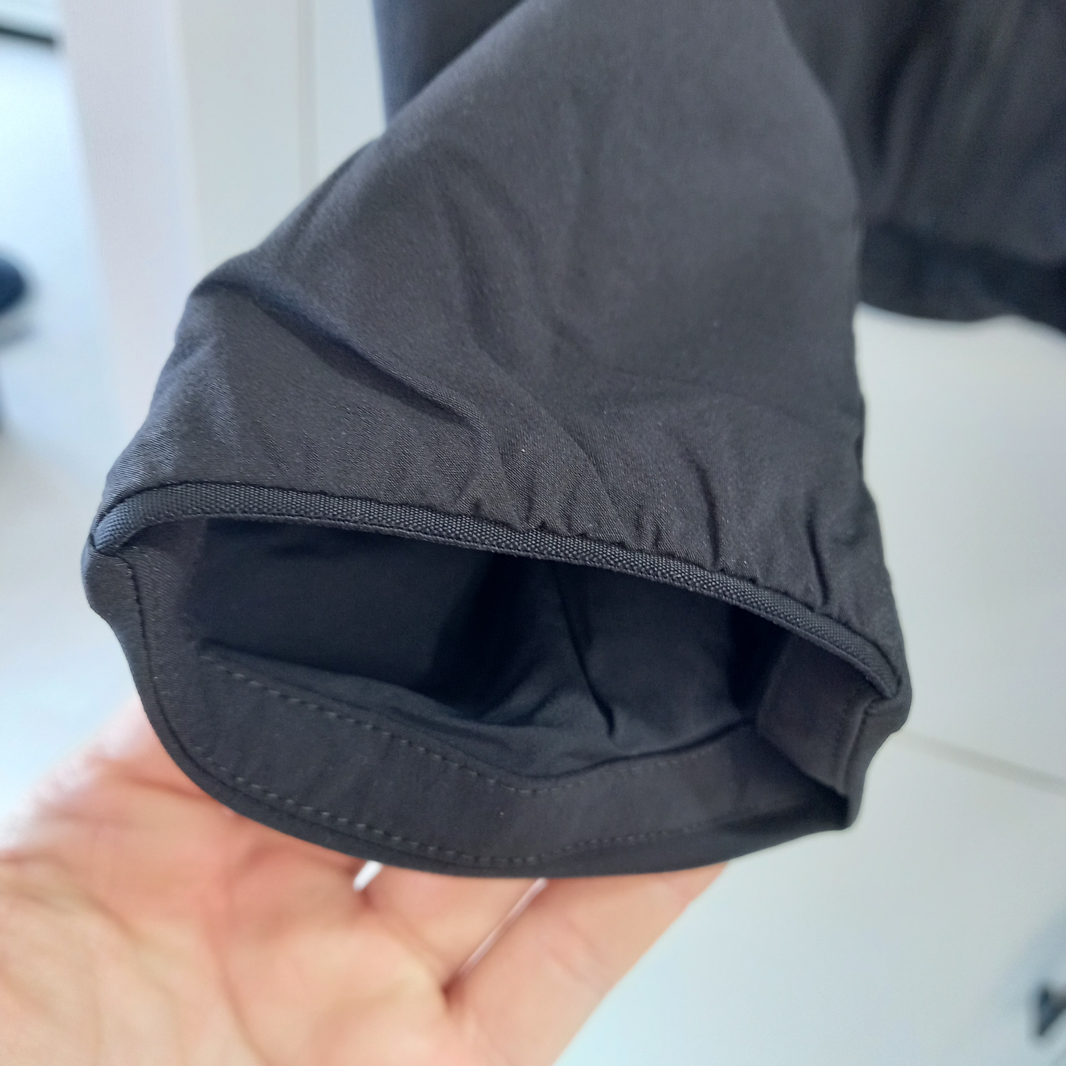 Arc'teryx Allium Insulated Jacket Black 착용 스타일 - 6