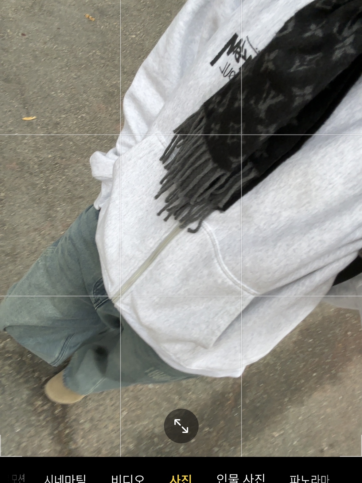 Louis Vuitton Monogram Gradient Muffler Black, Stussy Stock Seoul Zip Hood Ash Heather 착용 스타일