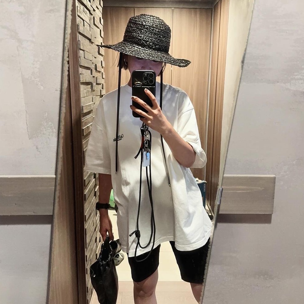 [KREAM 단독] California General Store Organic Cotton Logo Crew White - 24FW 착용 스타일
