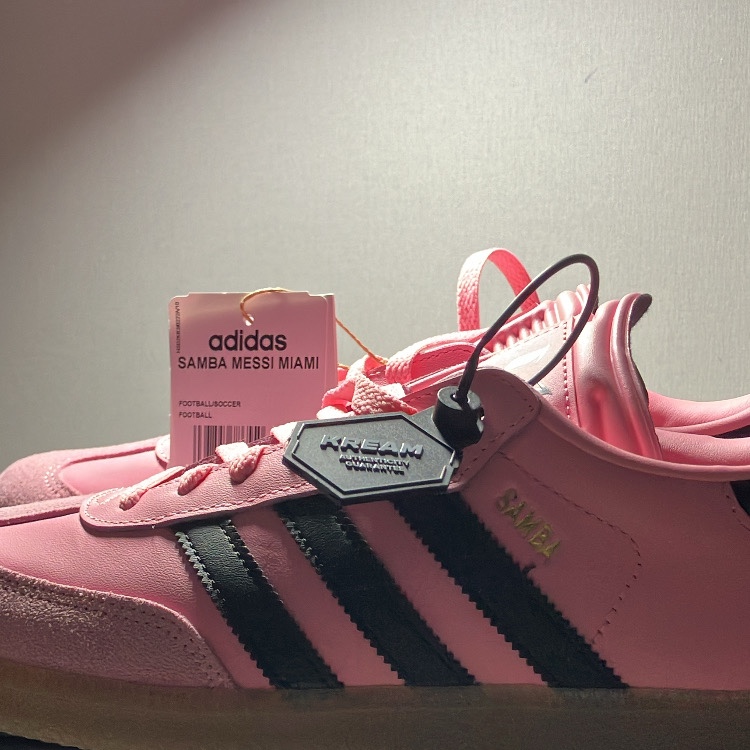 Adidas x Inter Miami CF Samba Pink Core Black 착용 스타일
