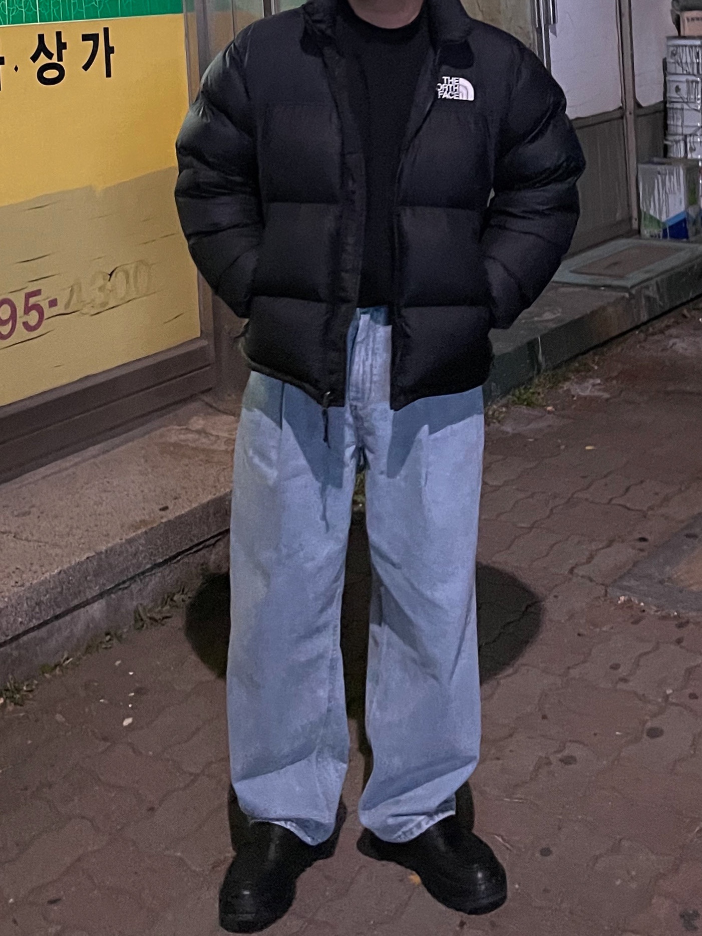 The North Face 1996 Eco Nuptse Jacket Black 착용 스타일
