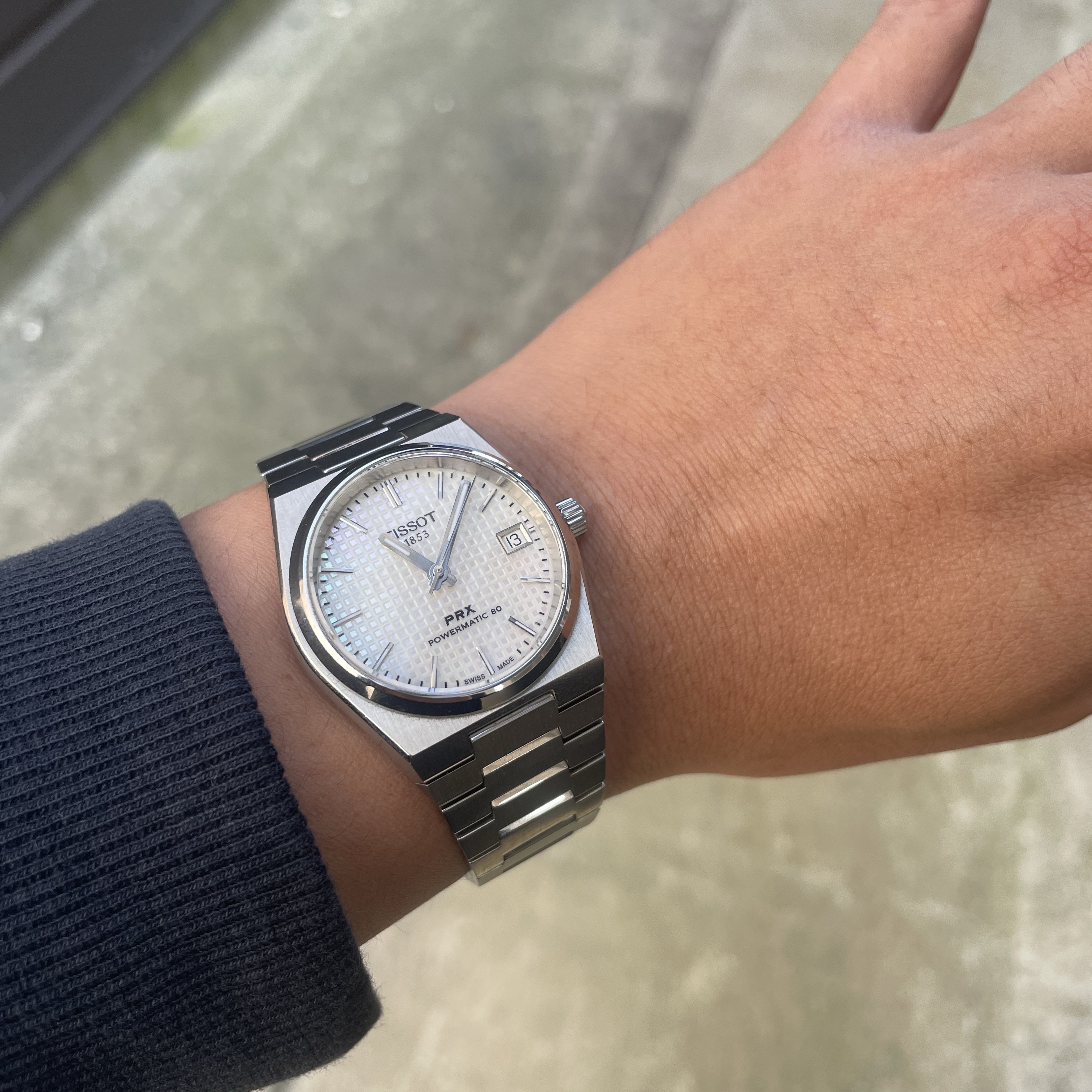 Tissot PRX Powermatic 80 35mm Steel Mother of Pearl 착용 스타일
