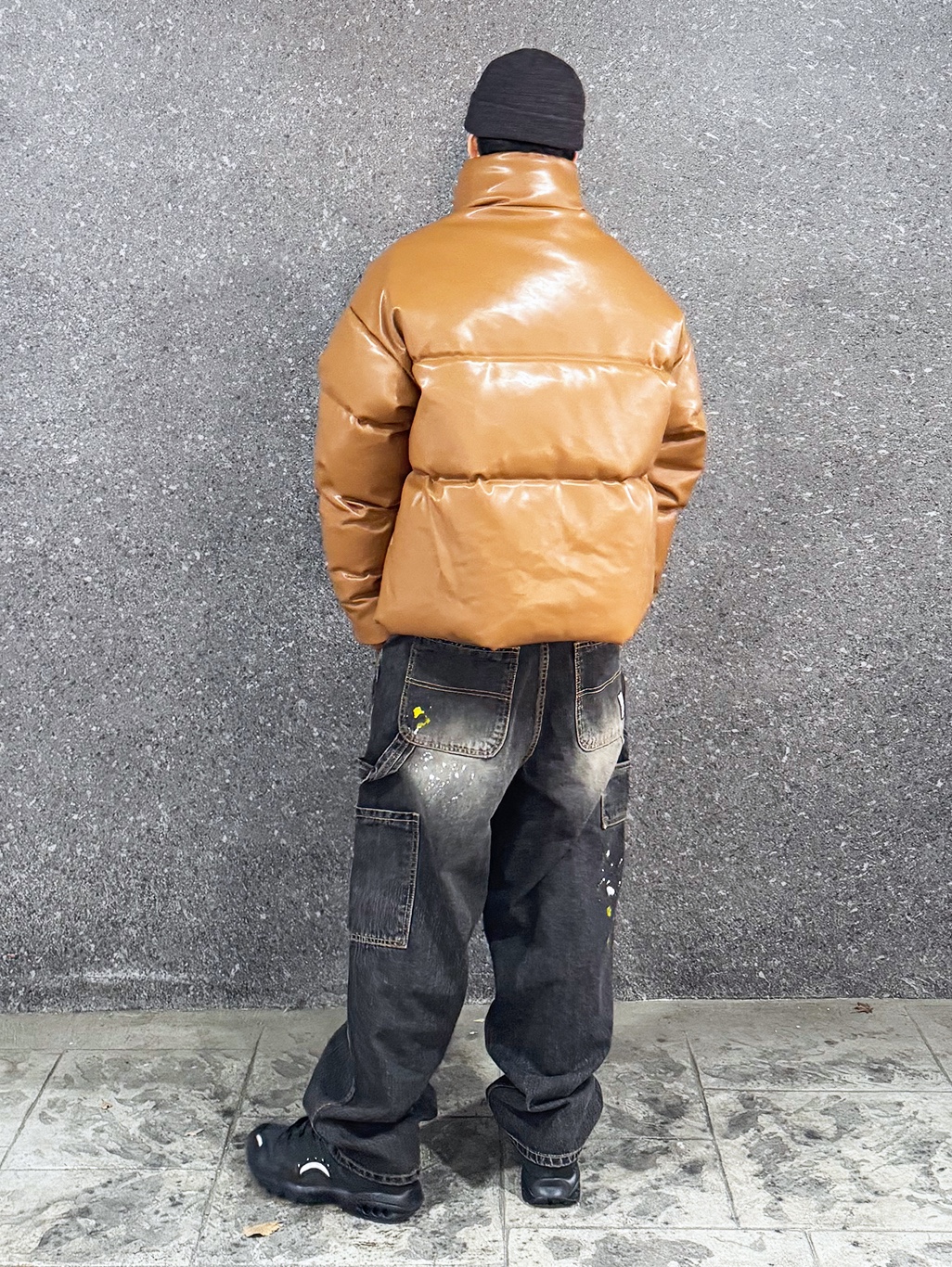 QT8 Garments GB Synthetic Leather Duck Down Short Padding Brown, QT8 GARMENTS Painted Double Knee Washed Pants Black 착용 스타일 - 2