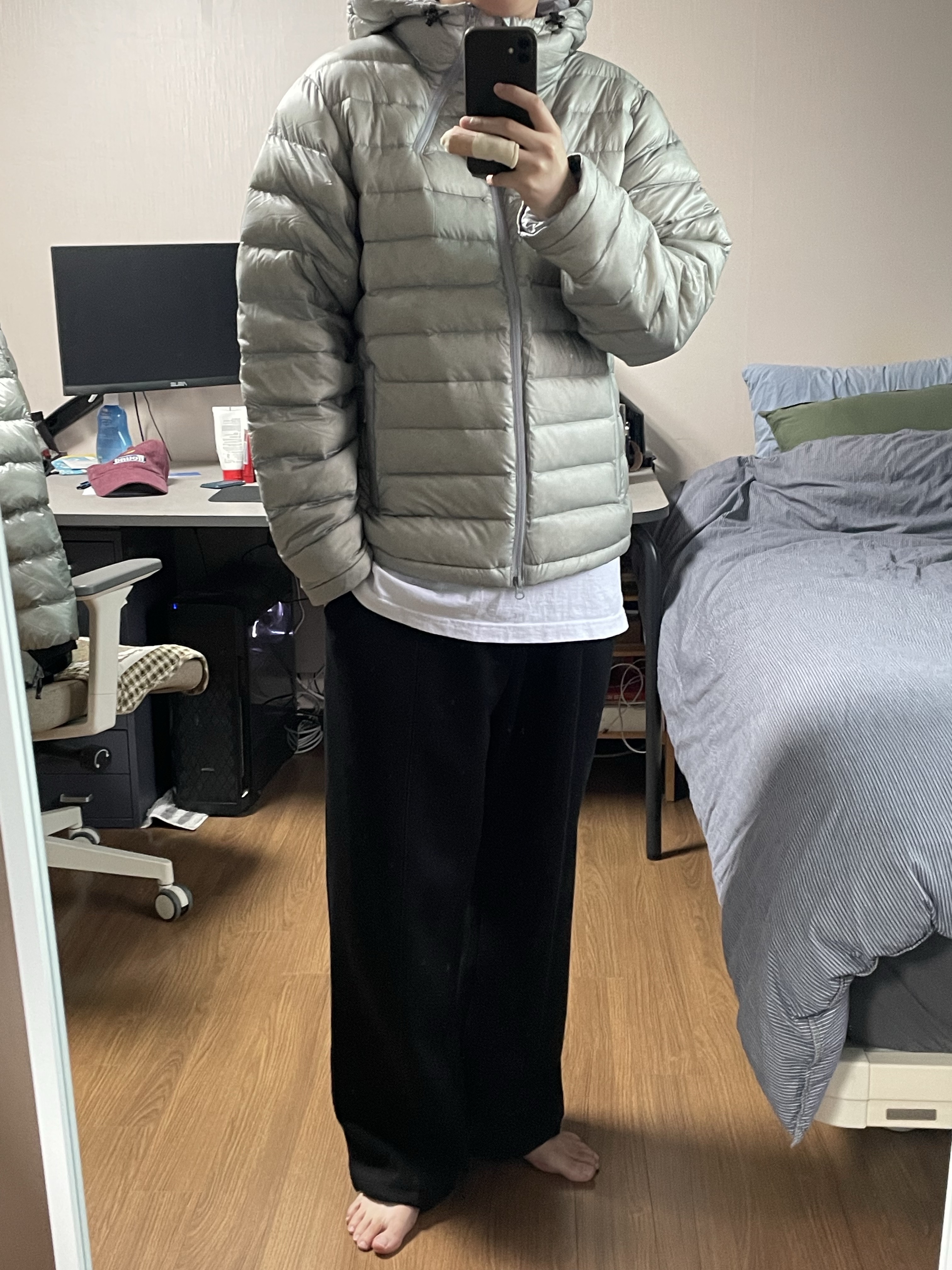 The North Face Summit Mattehorn RDS Down Jacket Light Gray, Sansan Gear Suffix Puffer Jacket Grey - 24FW 착용 스타일 - 2