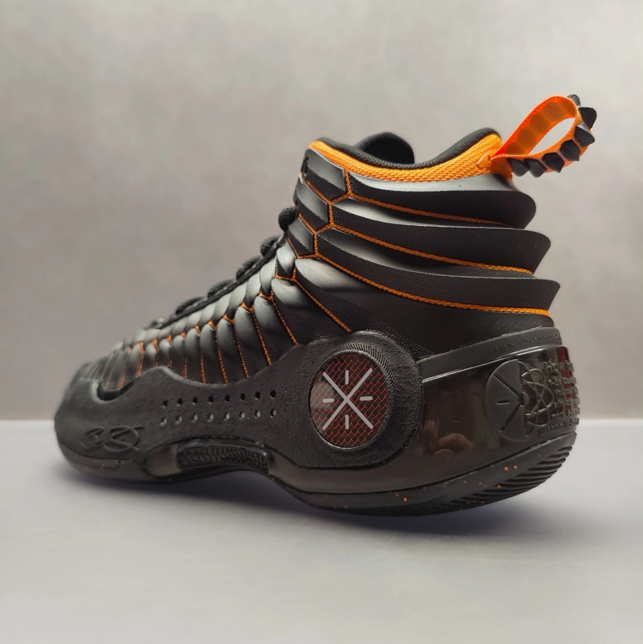 LiNing Way of Wade 10 Low Valentine's Day Moon Night Grey Pink 착용 스타일 - 5