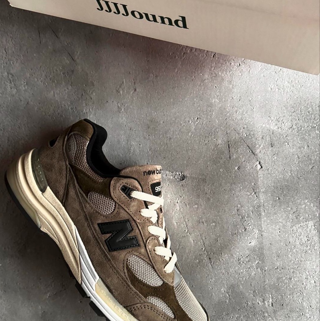New Balance x JJJJound 992 Made in USA Grey 착용 스타일