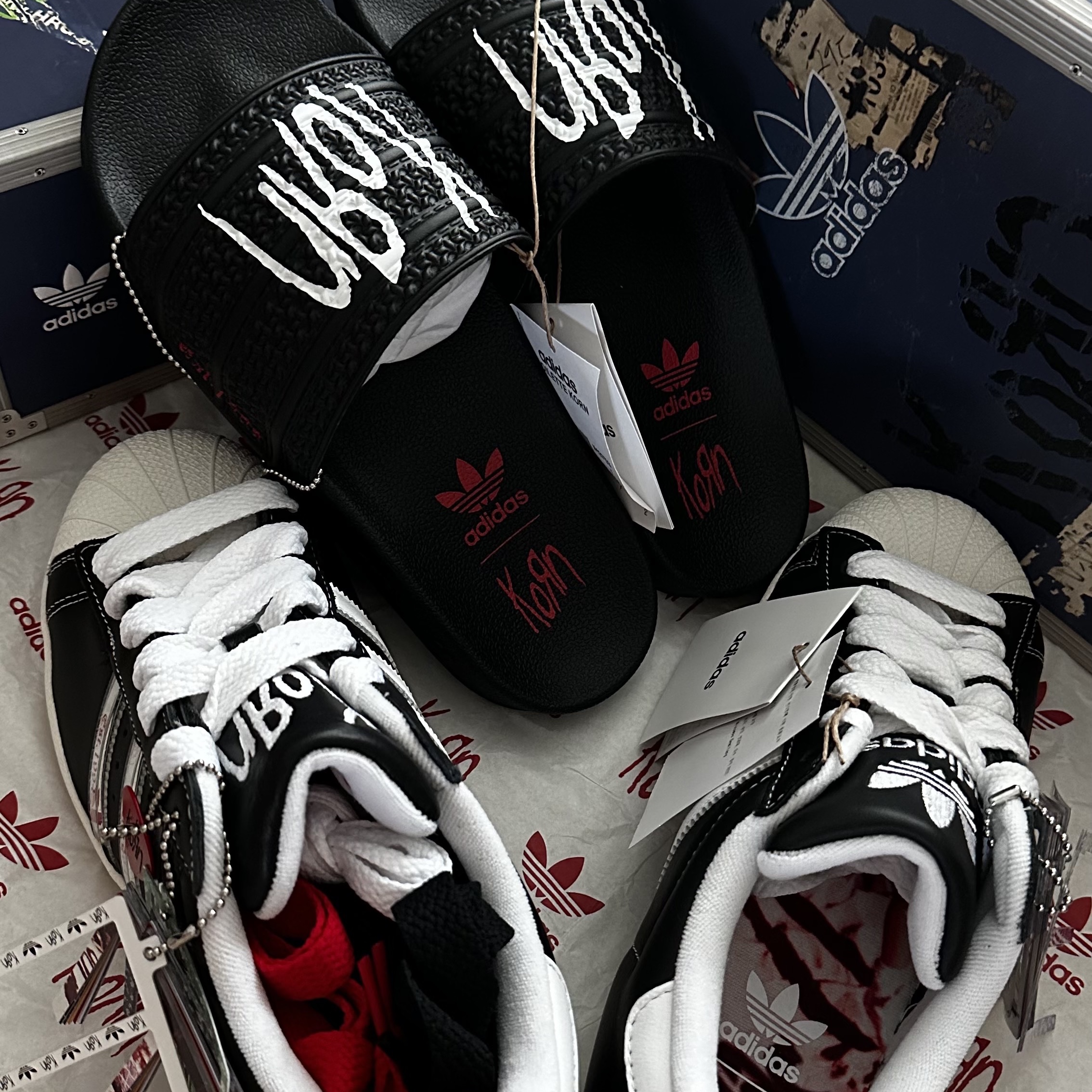 Adidas x KoRn Superstar 30th Anniversary Core Black Translucent 착용 스타일