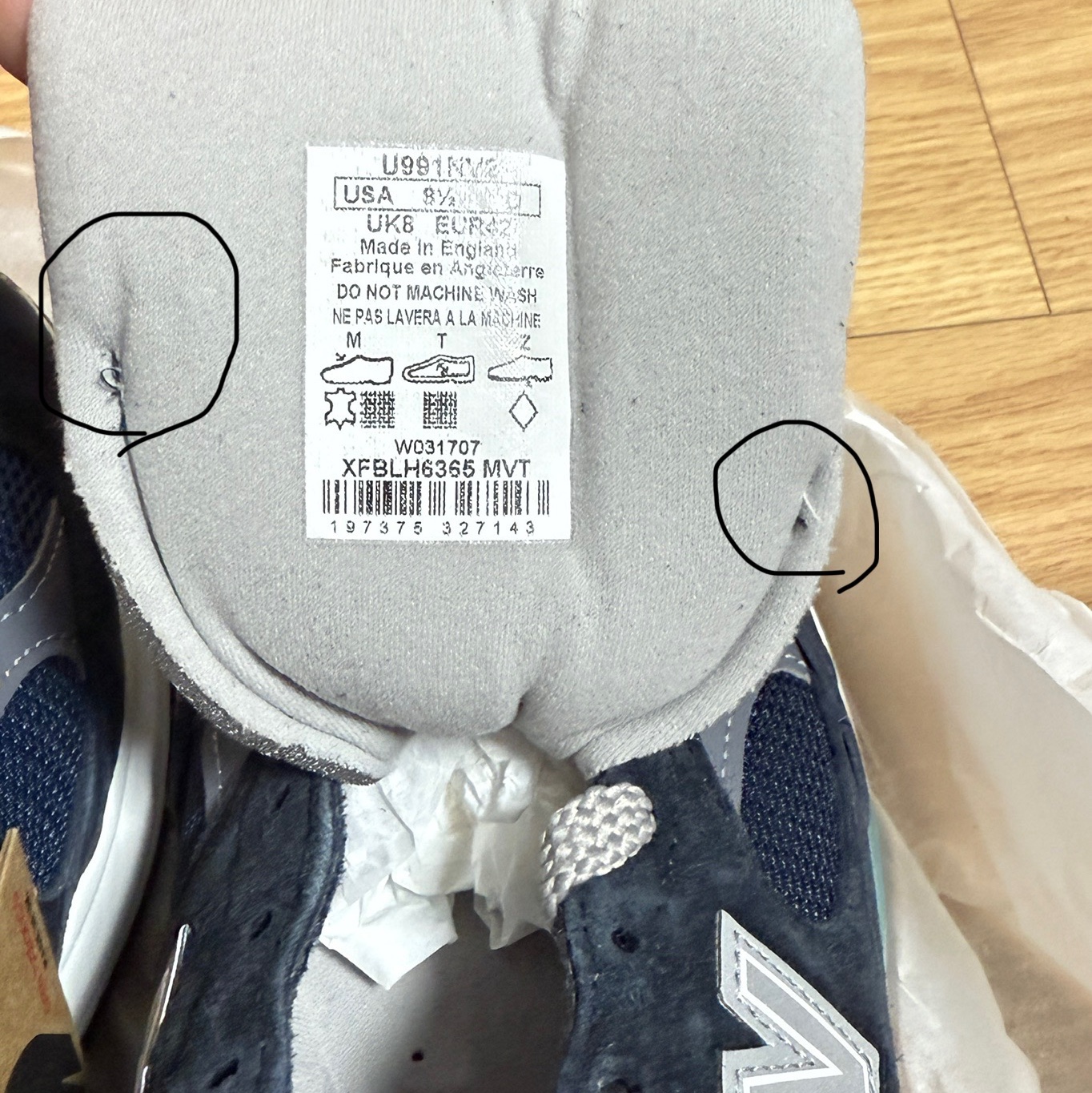 New Balance 991v2 Made in UK Dark Navy Smoked Pearl 착용 스타일 - 4