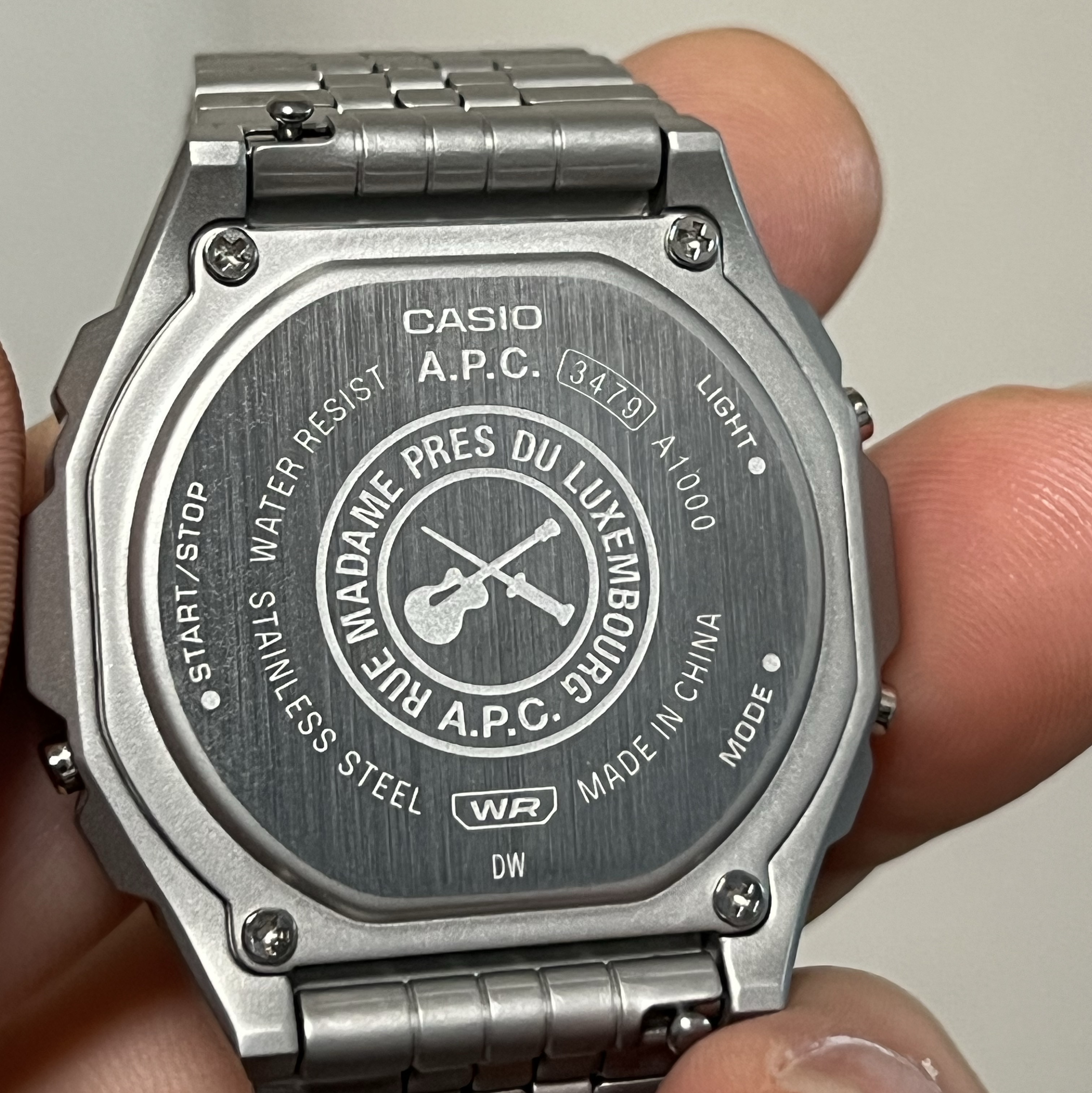 Casio x A.P.C. A1000ACD-7, Gucci Icon Thin Band 18K Yellow Gold 착용 스타일 - 4