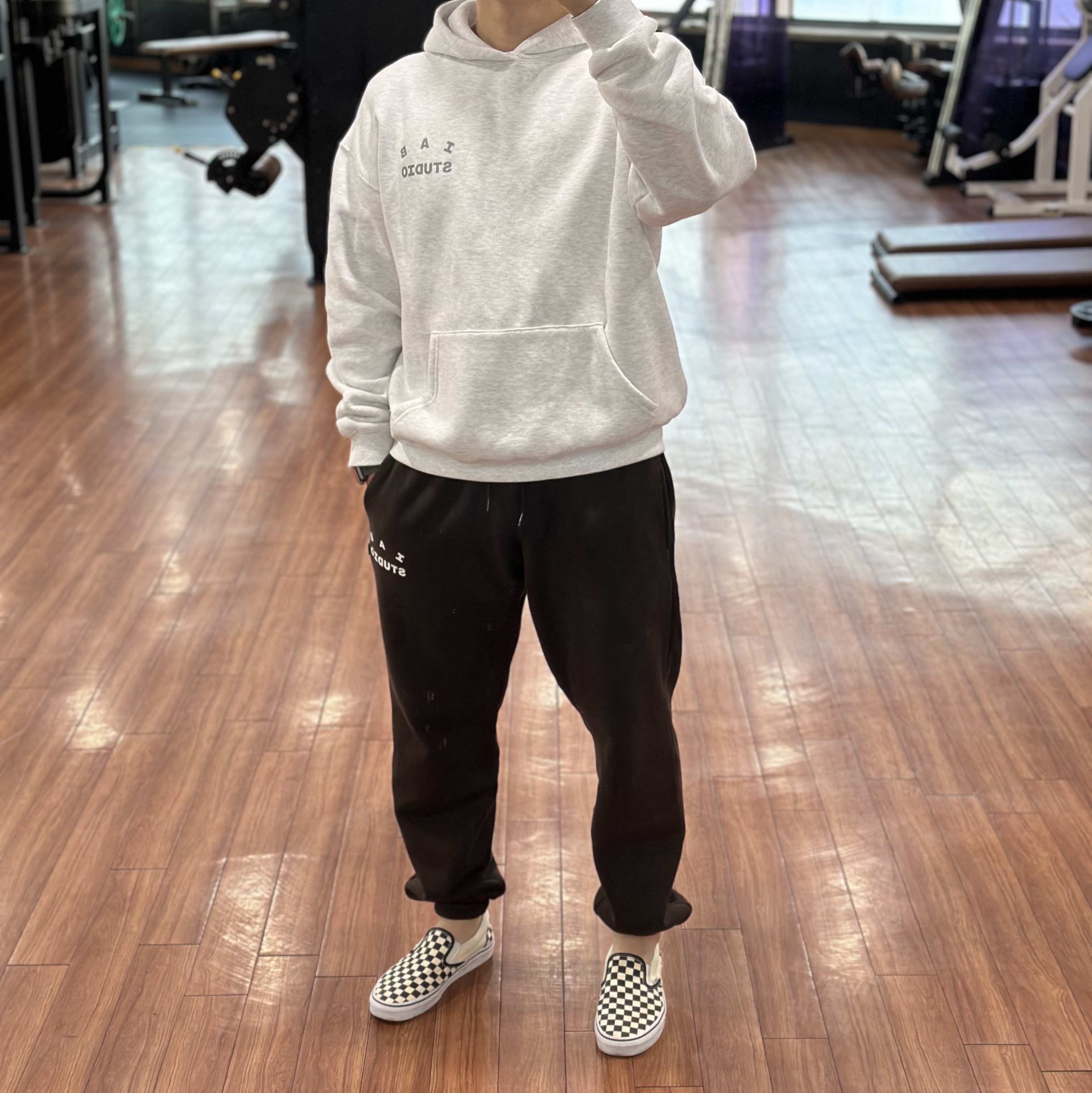 IAB Studio Sweatpants Brown 착용 스타일 - 2