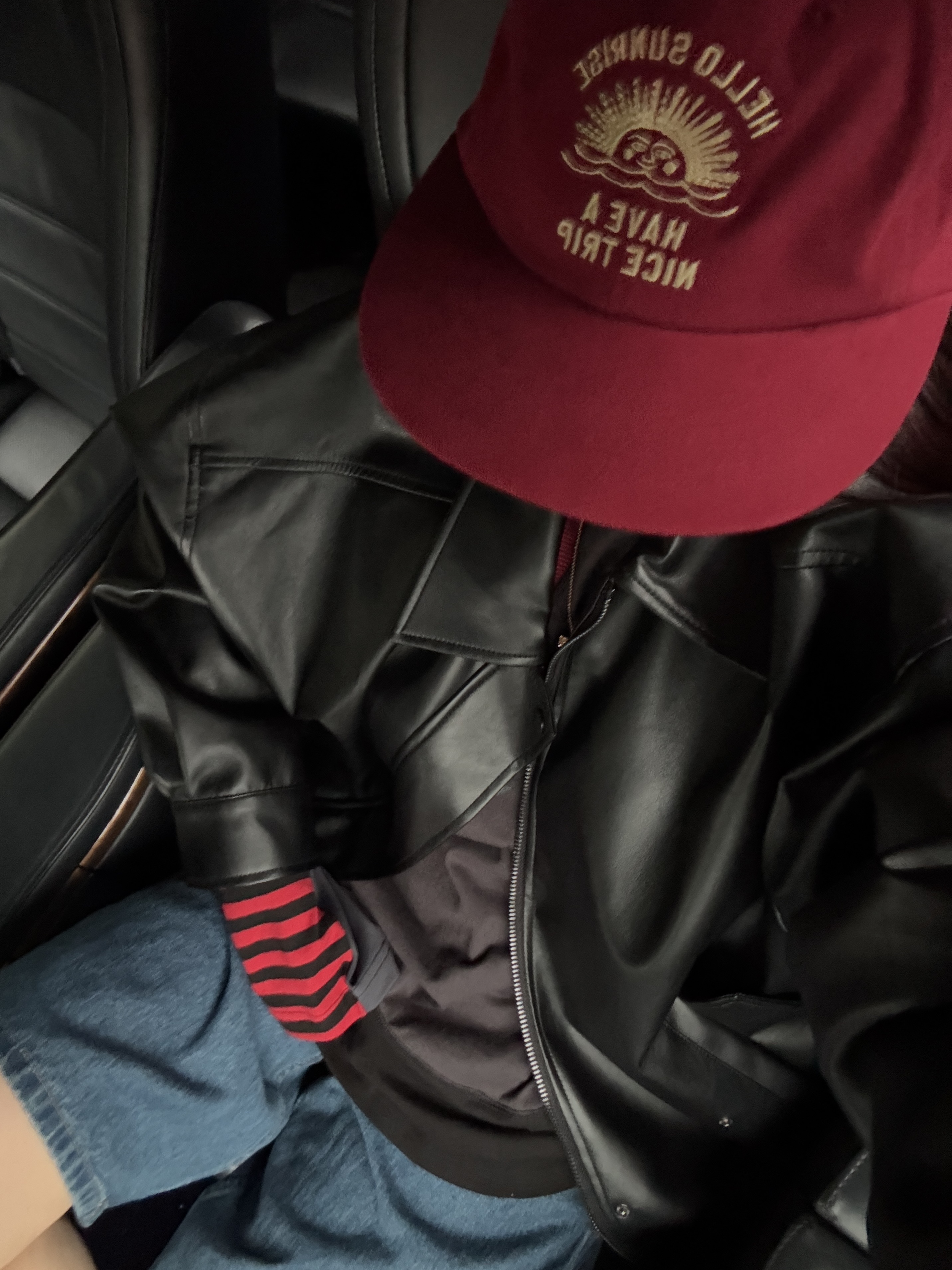 Adidas x Sporty & Rich Spezial Handball Collegiate Red Night Indigo 착용 스타일 - 4