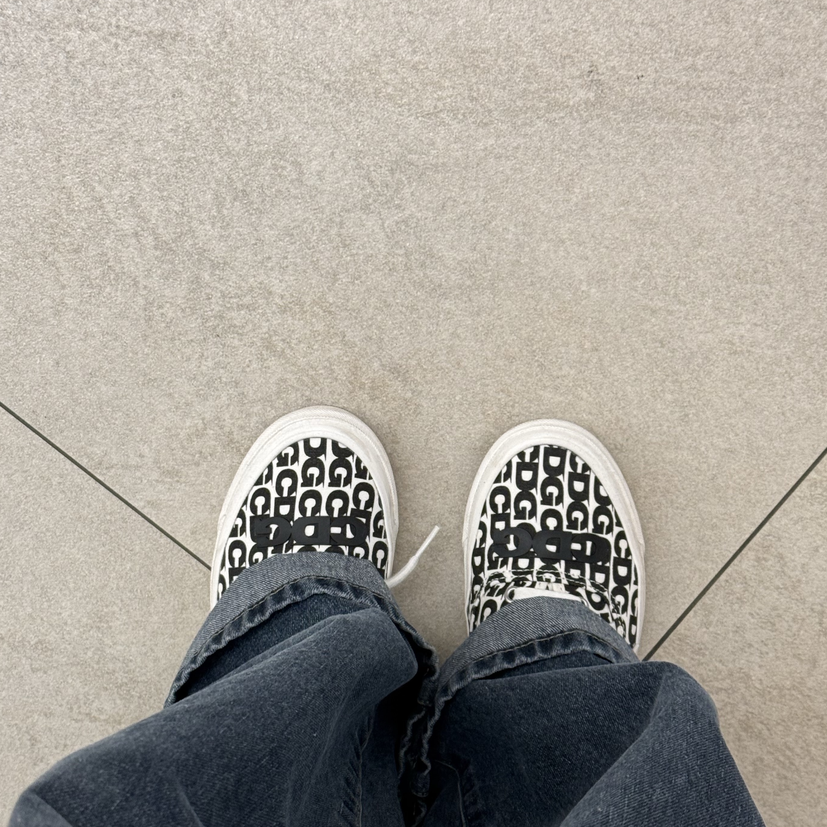 Vans Vault x CDG OG Authentic LX White Black 착용 스타일