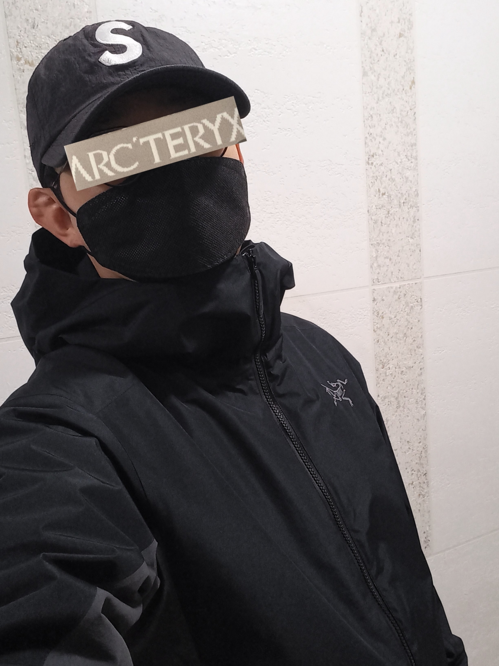 Arc'teryx Solano Insulated Hoody Black Graphite, Arc'teryx Solano Insulated Hoody Black Graphite 착용 스타일 - 2