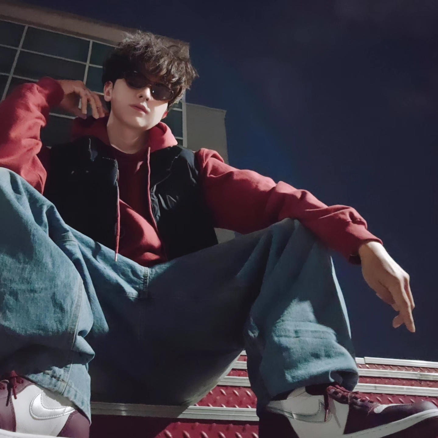 Jordan 1 Retro High OG Bordeaux 착용 스타일 - 5