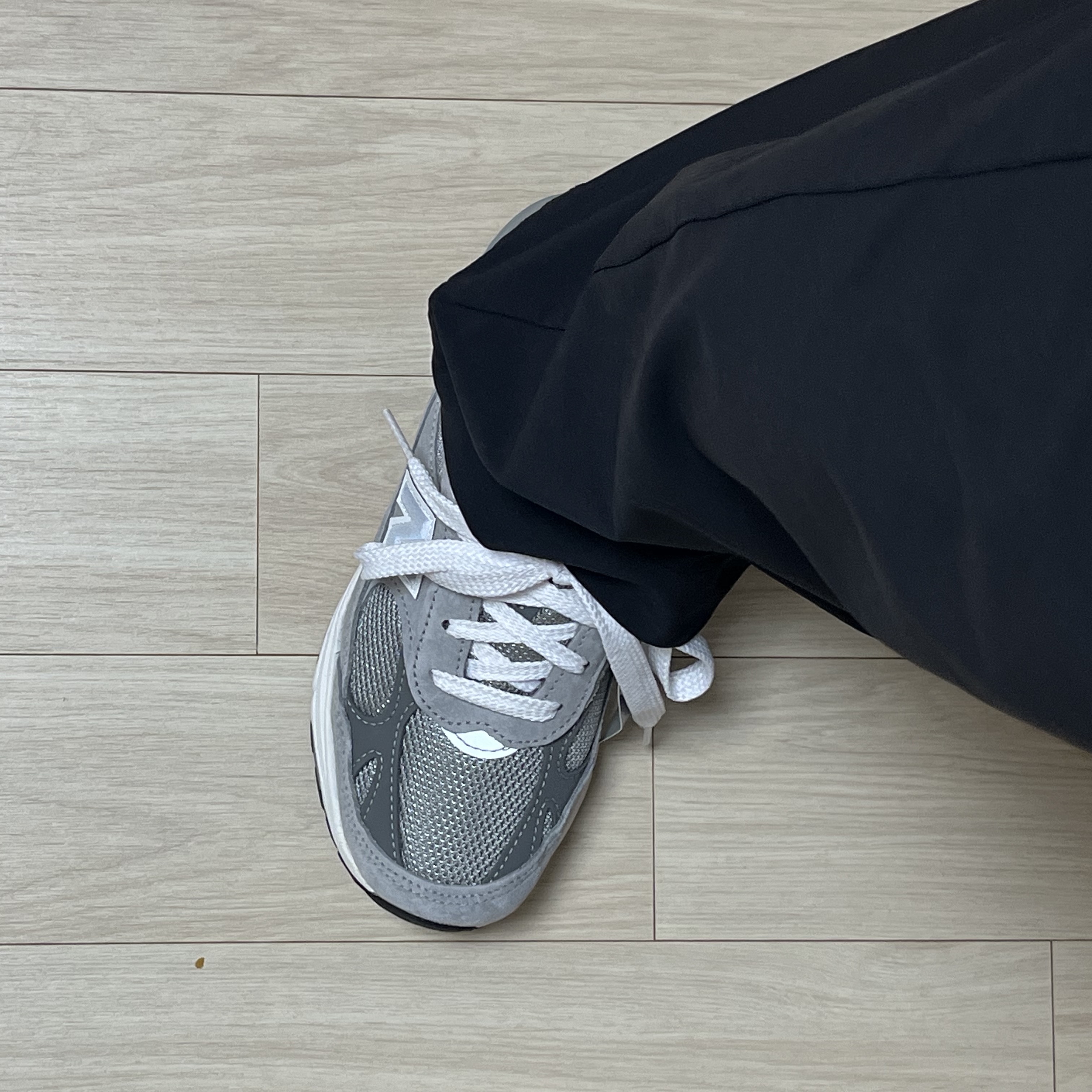 (W) New Balance 993 Made in USA Grey - B Standard 착용 스타일