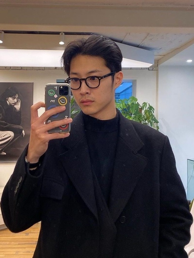 Hangle Anguk Black, Gentle Monster Karl 01 Black 착용 스타일 - 2
