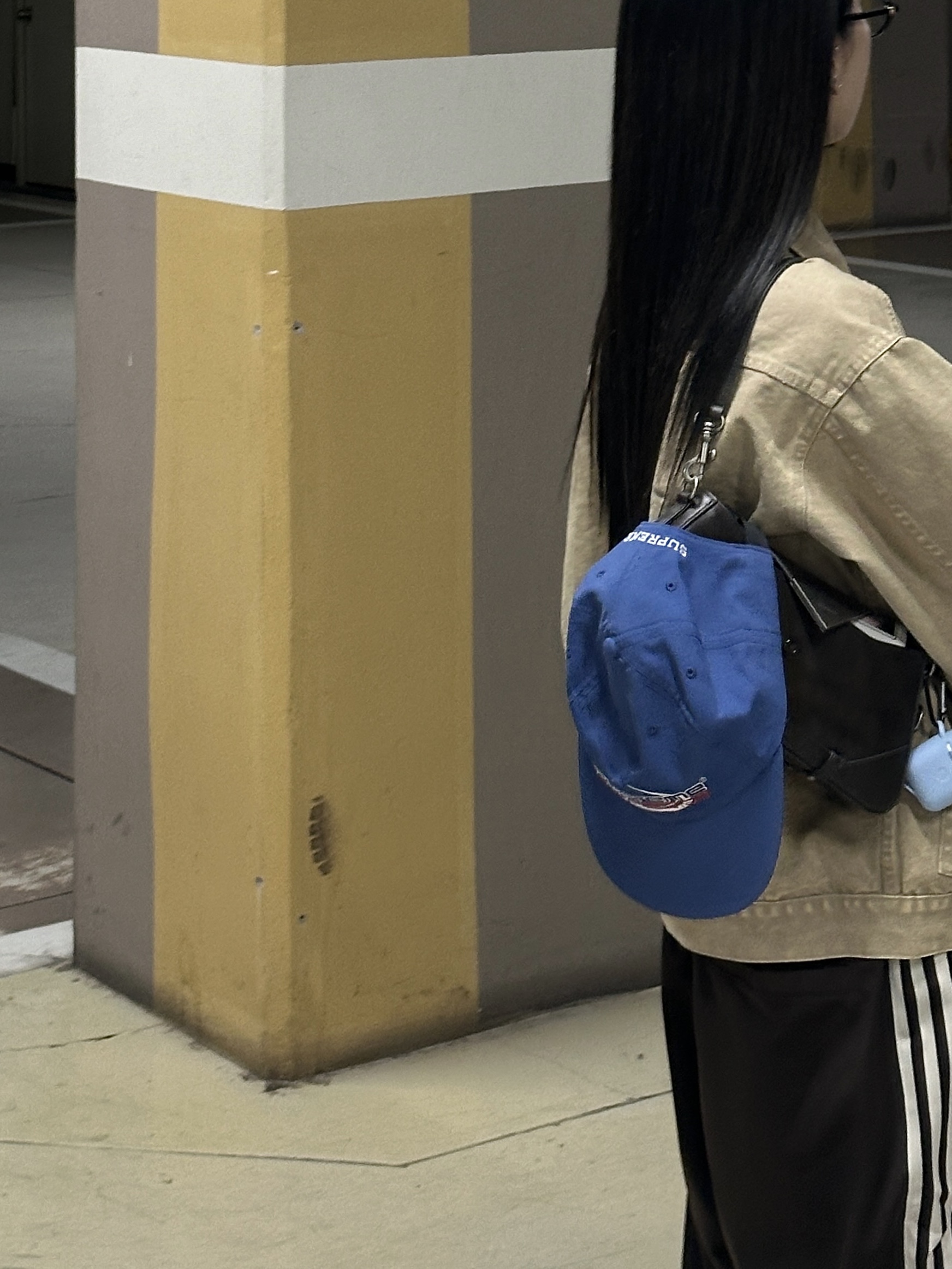 Bottega Veneta Puddle Ankle Boots Fondant, Adidas Originals Track Pants Gender Neutral Dark Brown - KR Sizing 착용 스타일 - 4