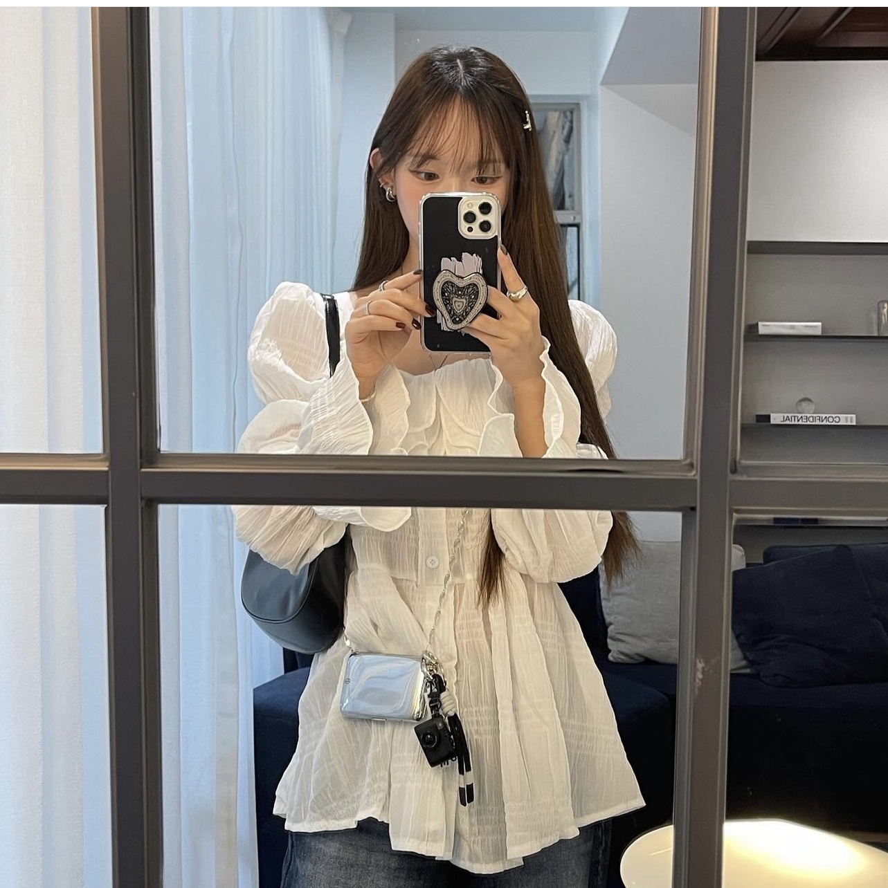 Stussy Surfman Hairclip Silver, Prada Cleo Brushed Leather Shoulder Bag Black 착용 스타일 - 3
