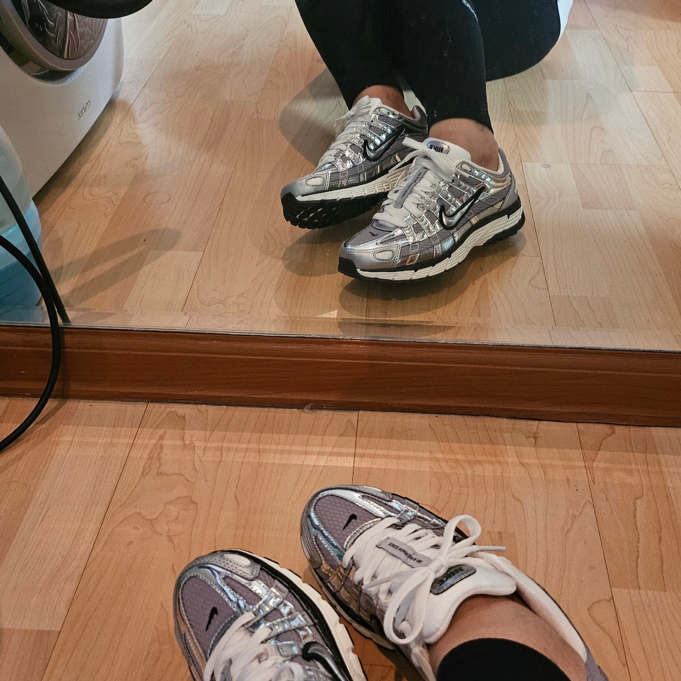 Nike P-6000 Metallic Silver 착용 스타일 - 2